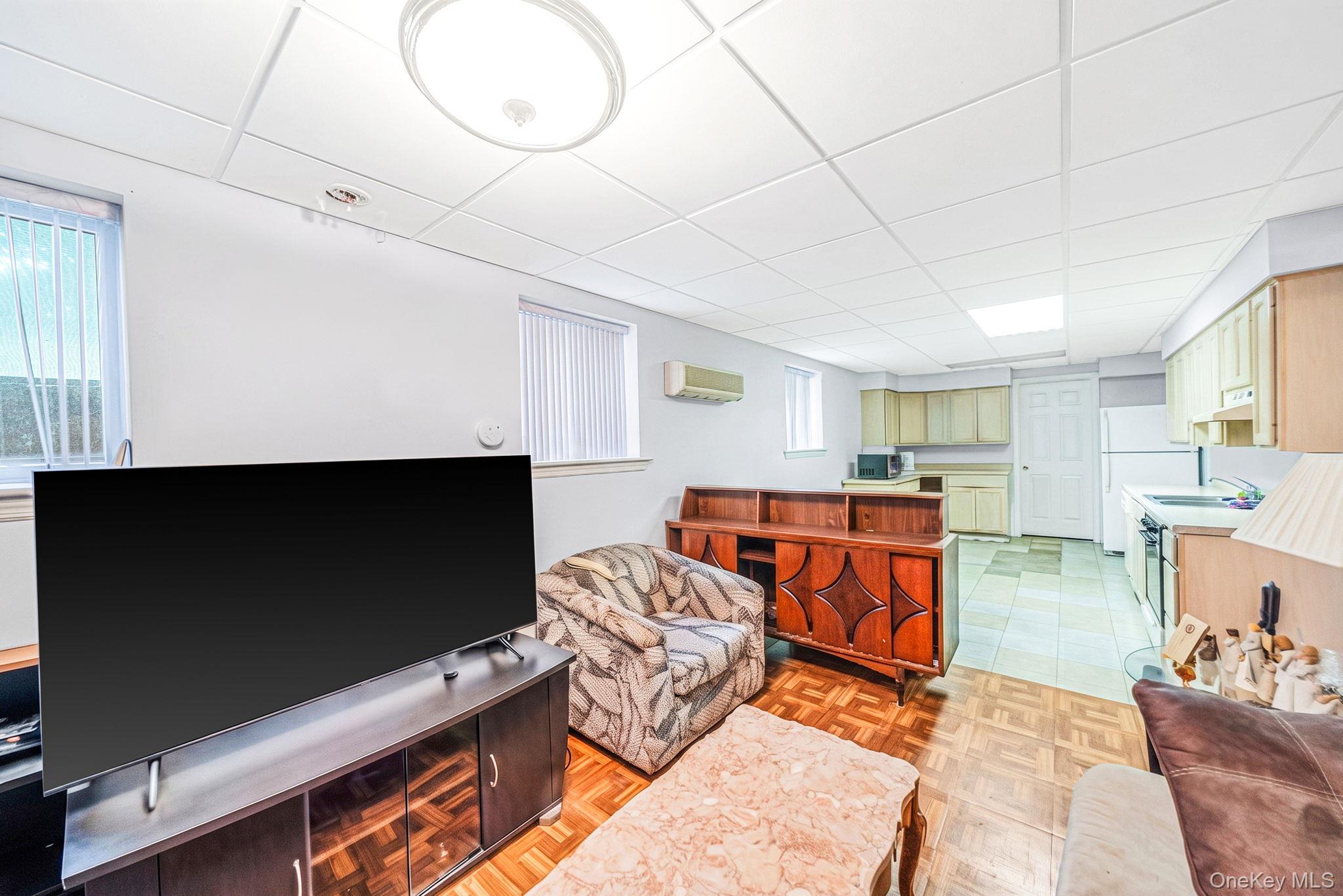 14 Roosevelt Avenue – For Sale photo 30