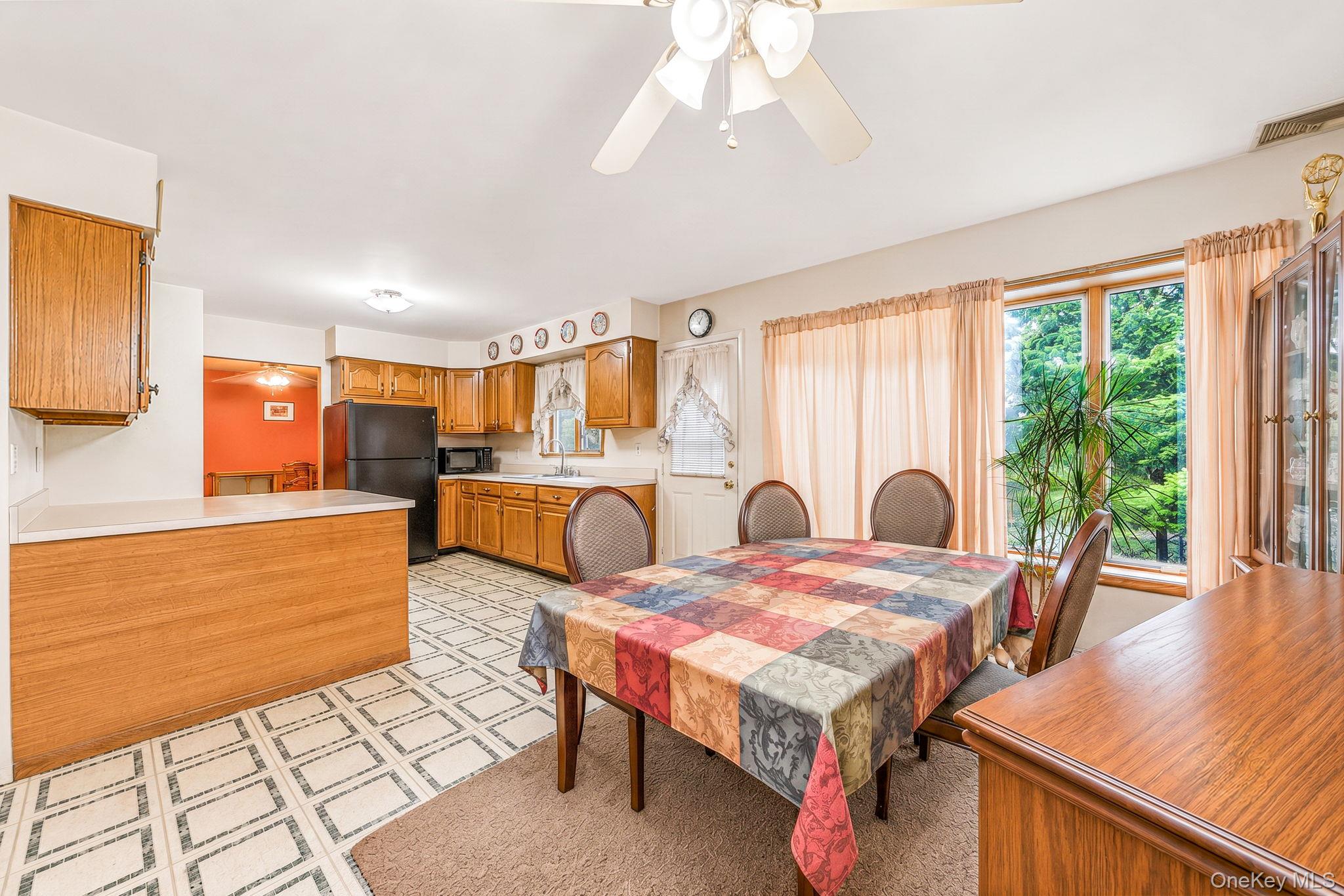 14 Roosevelt Avenue – For Sale photo 13