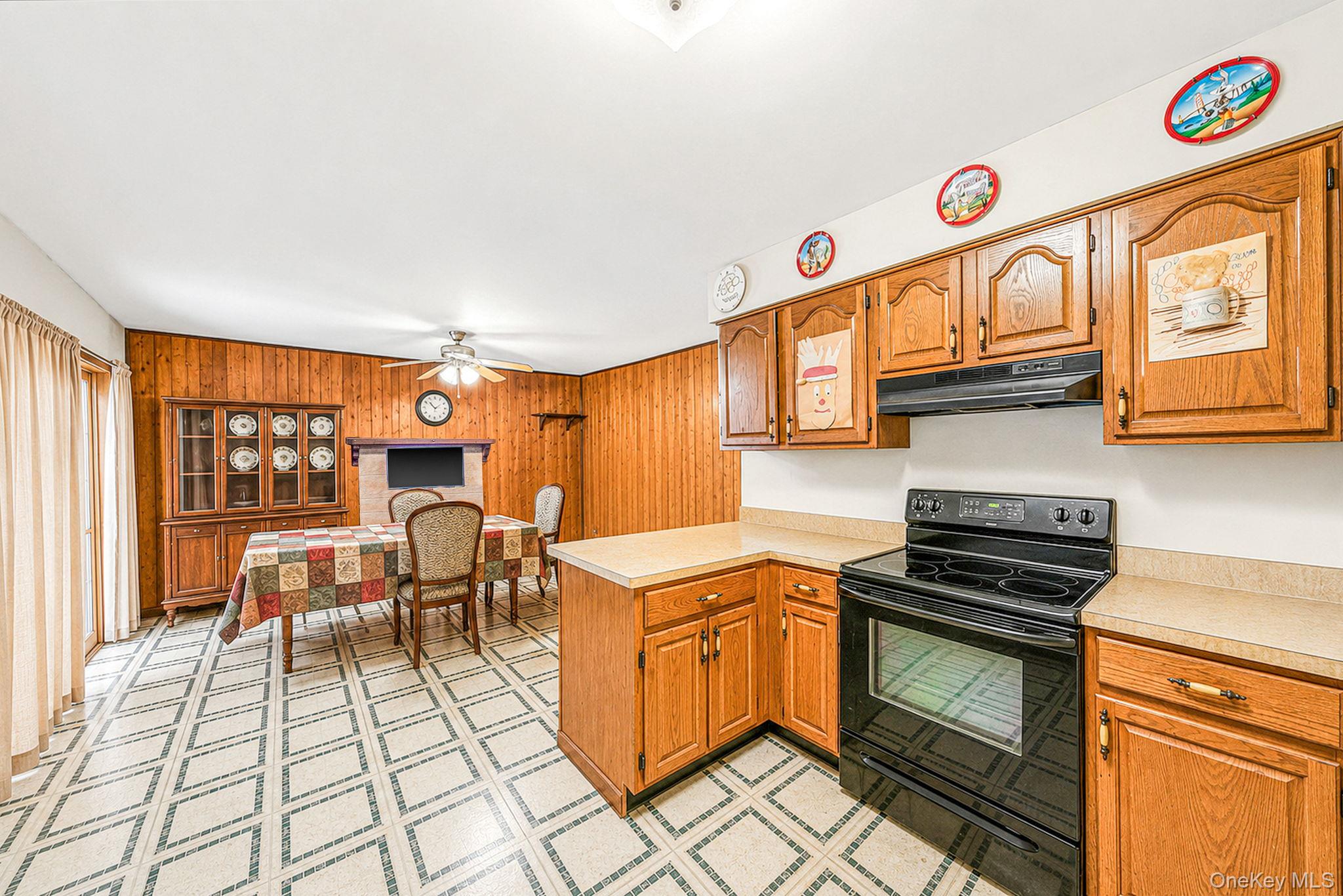 14 Roosevelt Avenue – For Sale photo 16