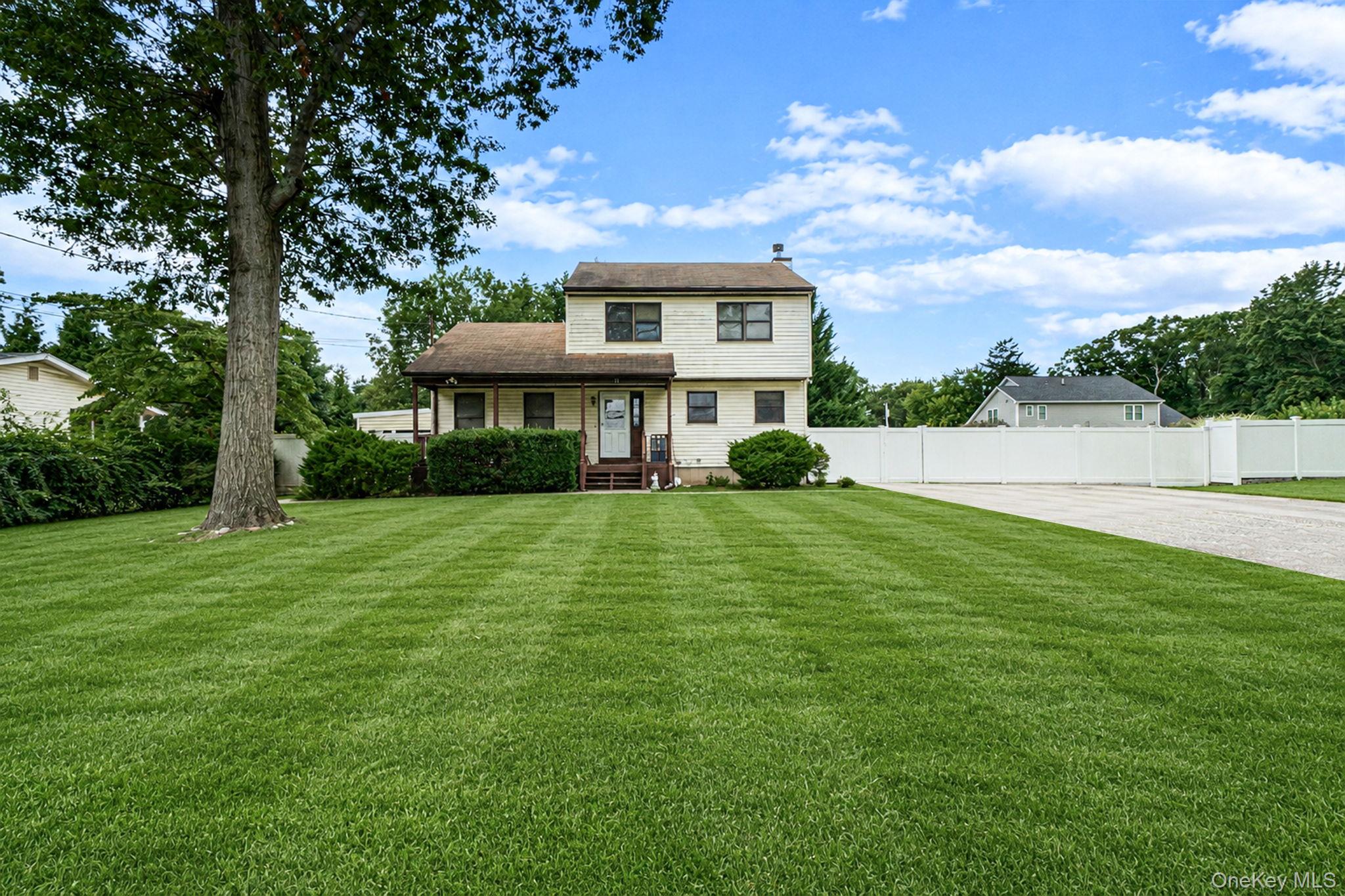 14 Roosevelt Avenue – For Sale photo 3