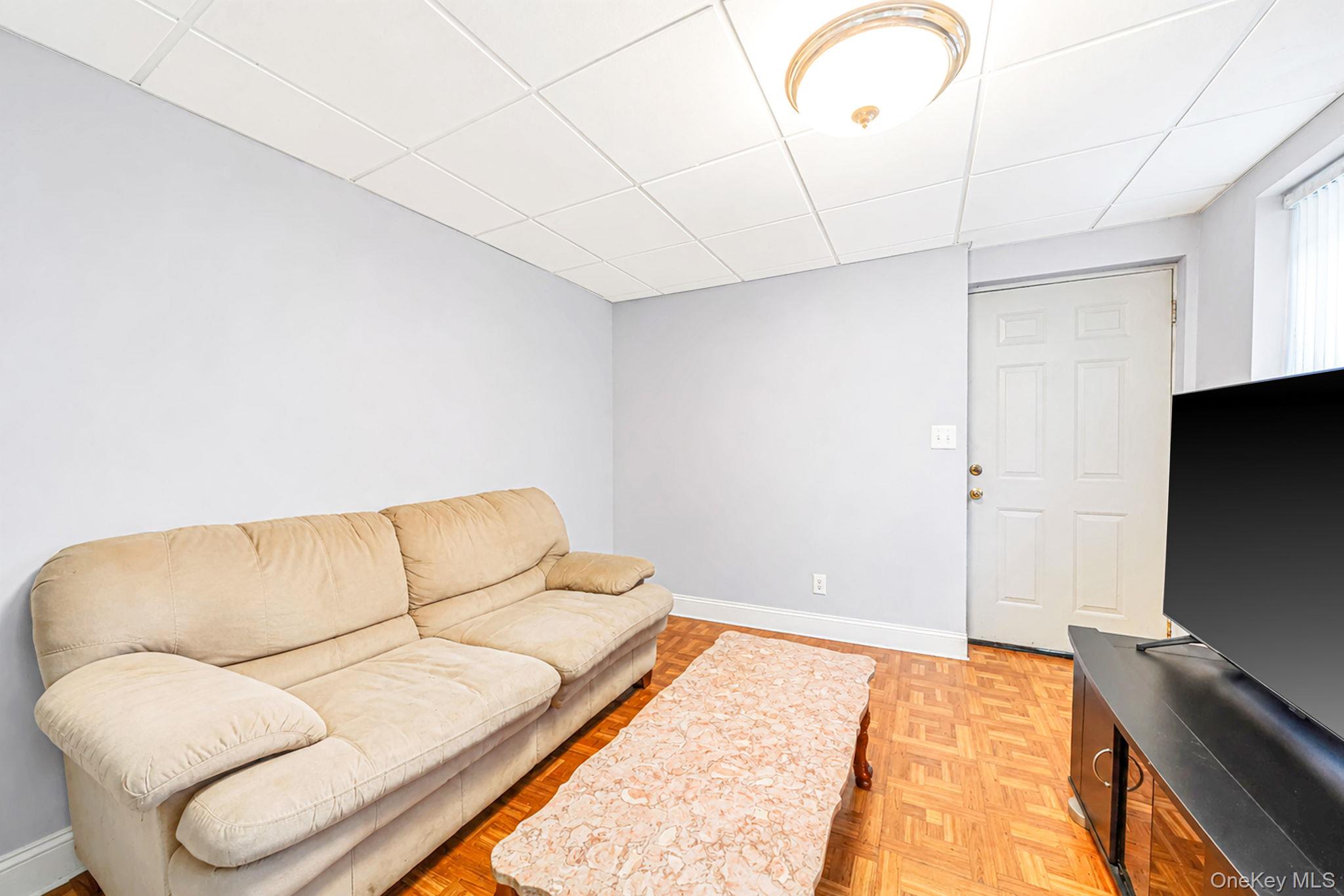 14 Roosevelt Avenue – For Sale photo 29
