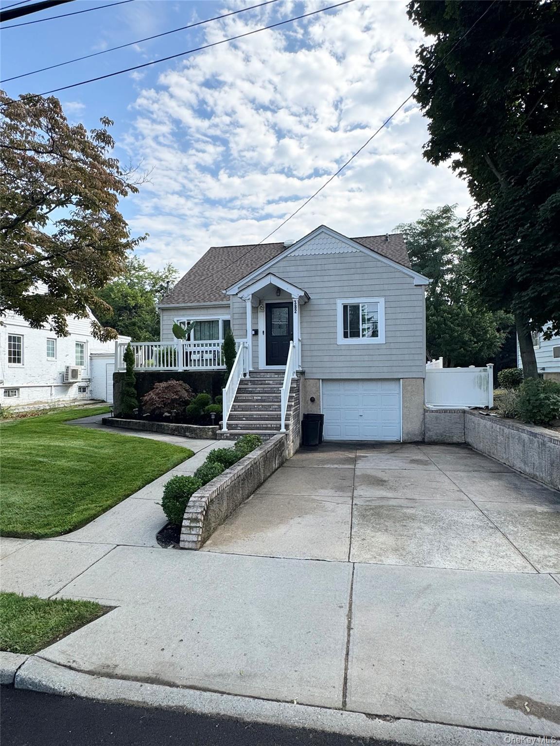 382 Daub Avenue – For Sale