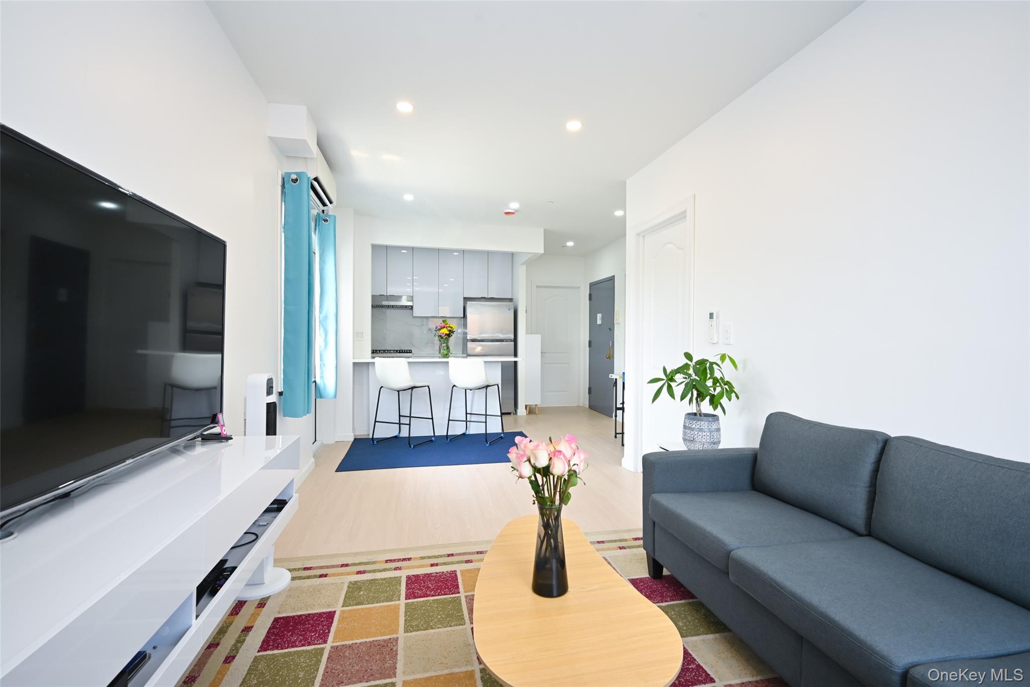 71-77 159th Street, Unit P6 photo 2