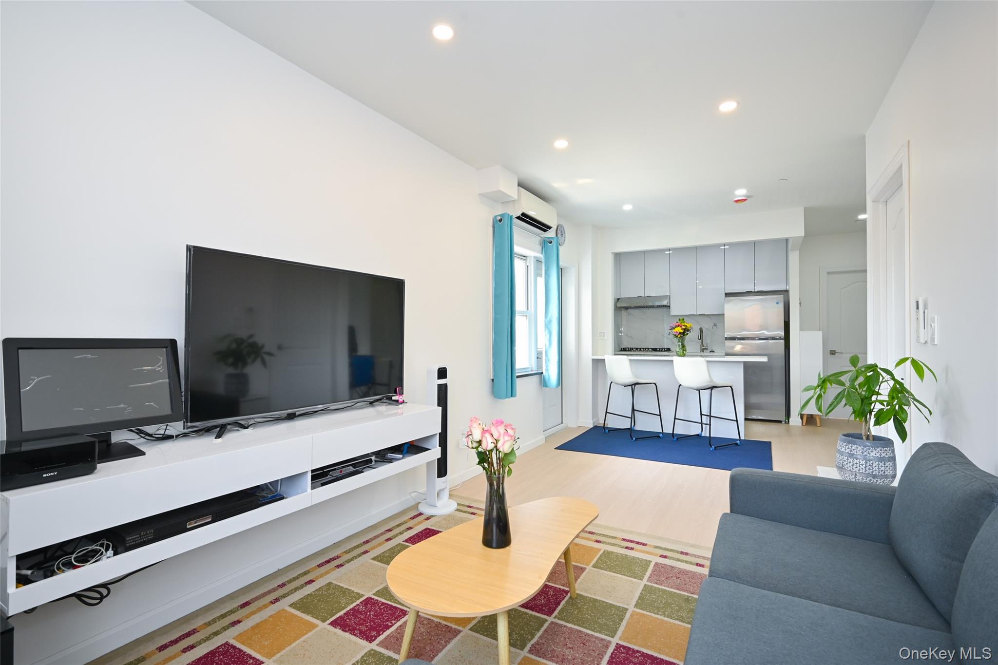 71-77 159th Street, Unit P6 photo 3