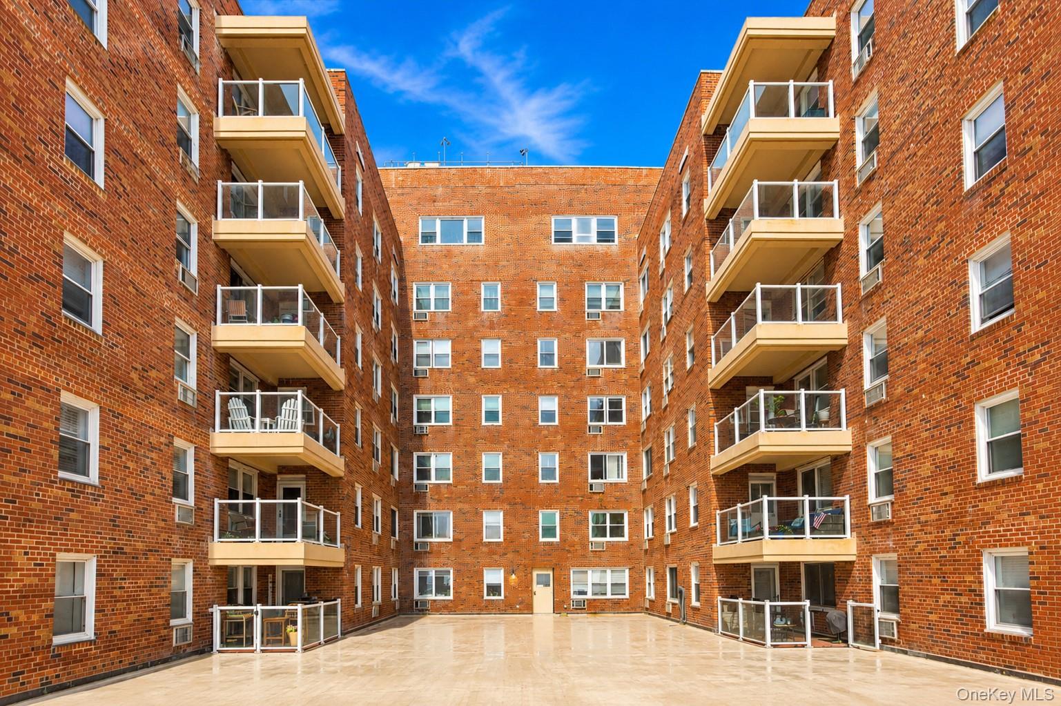 370 W Broadway, Unit 1D photo 28