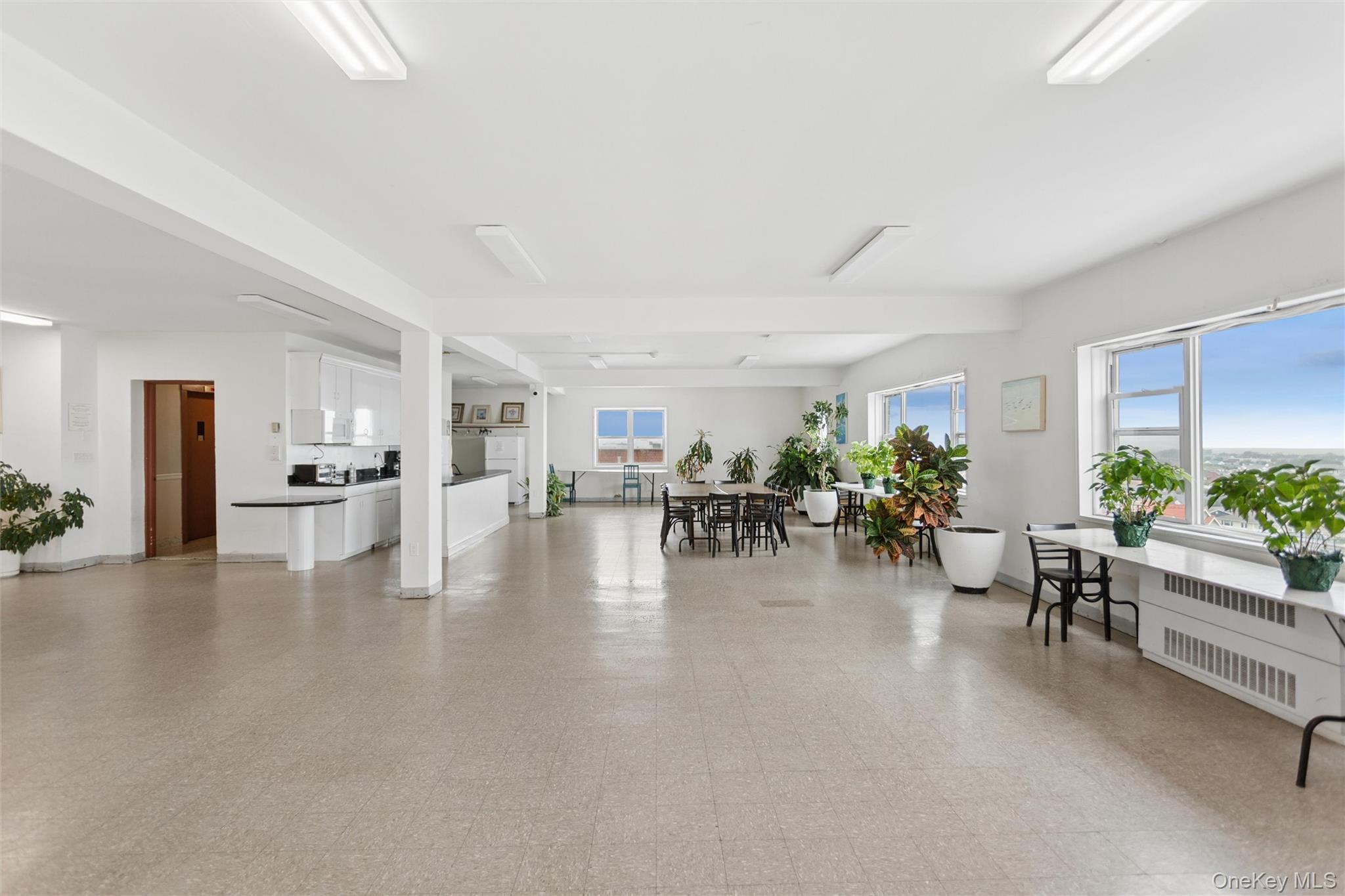 370 W Broadway, Unit 1D photo 24
