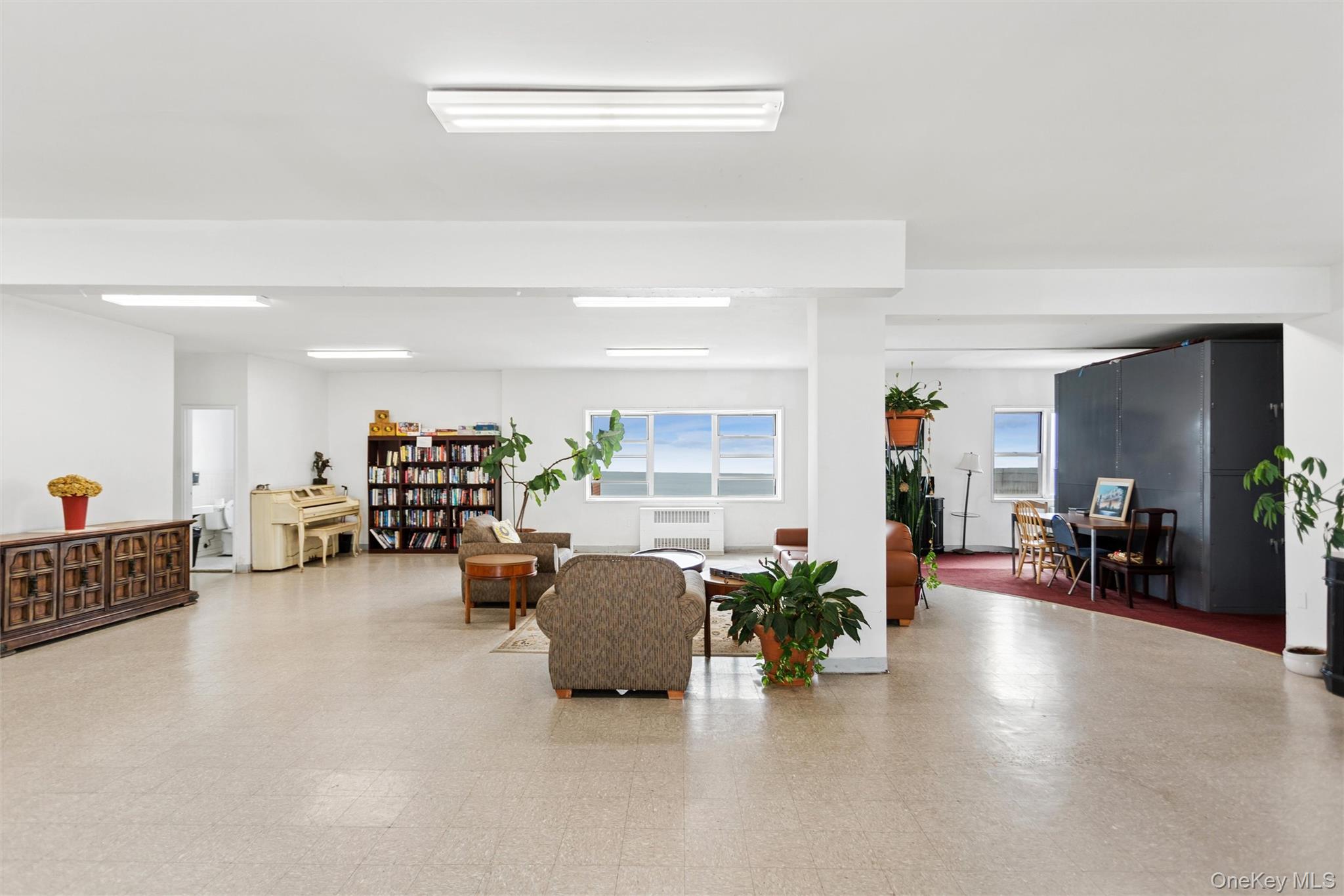 370 W Broadway, Unit 1D photo 23