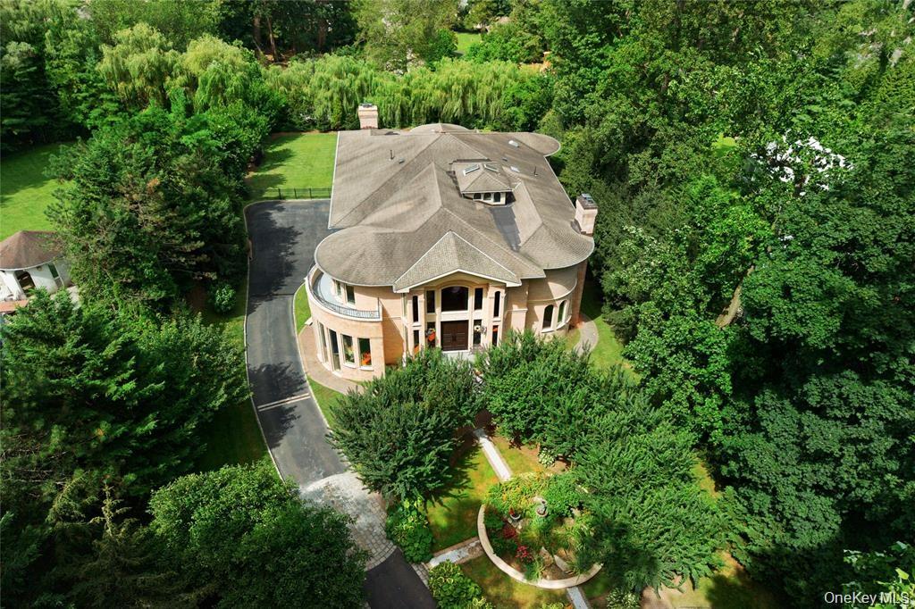 527 Manhasset Woods Road – For Sale photo 31
