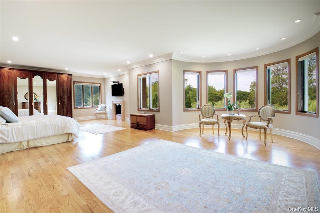 527 Manhasset Woods Road – For Sale photo 25