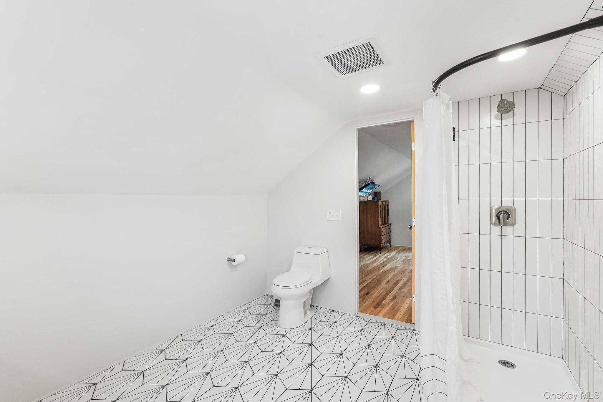 5 W Maple Avenue – For Sale photo 25