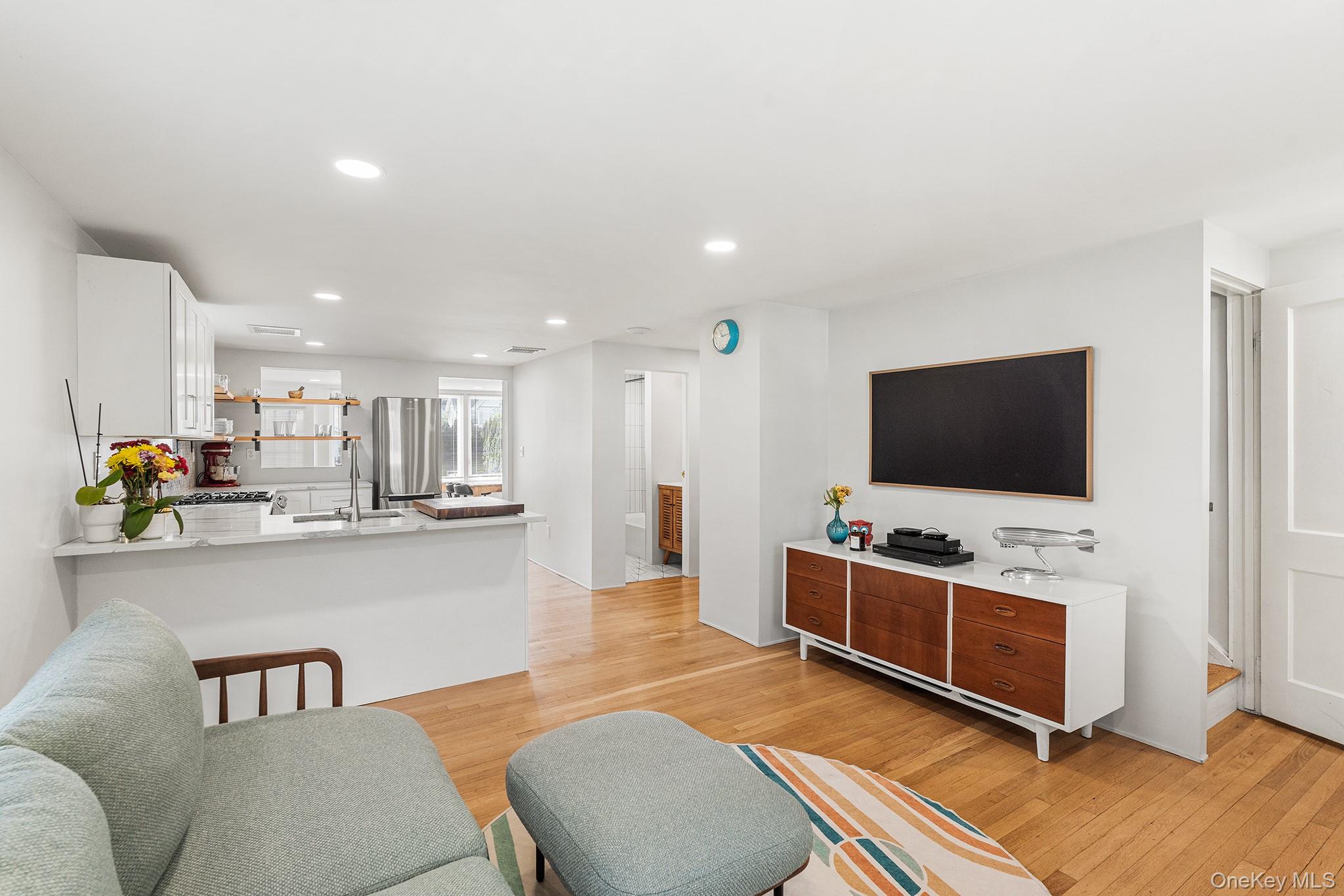 5 W Maple Avenue – For Sale photo 9