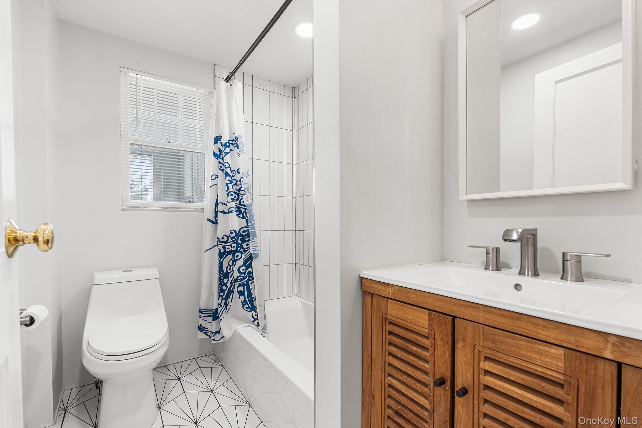 5 W Maple Avenue – For Sale photo 14