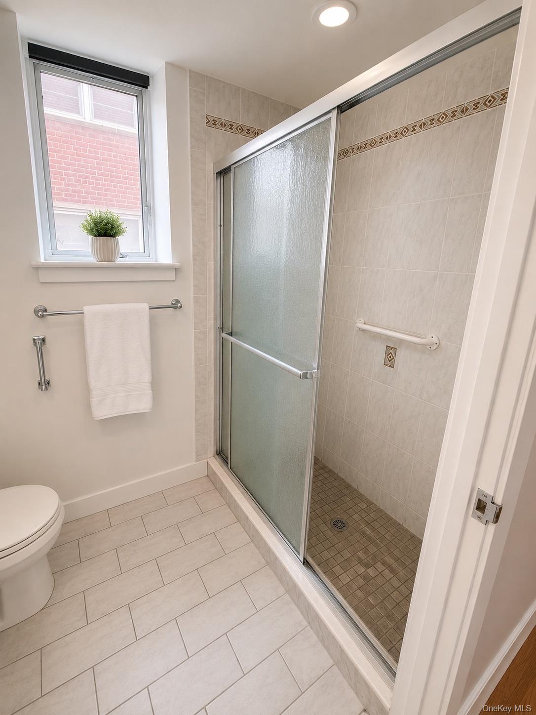 10 Canterbury Road, Unit 1B photo 9