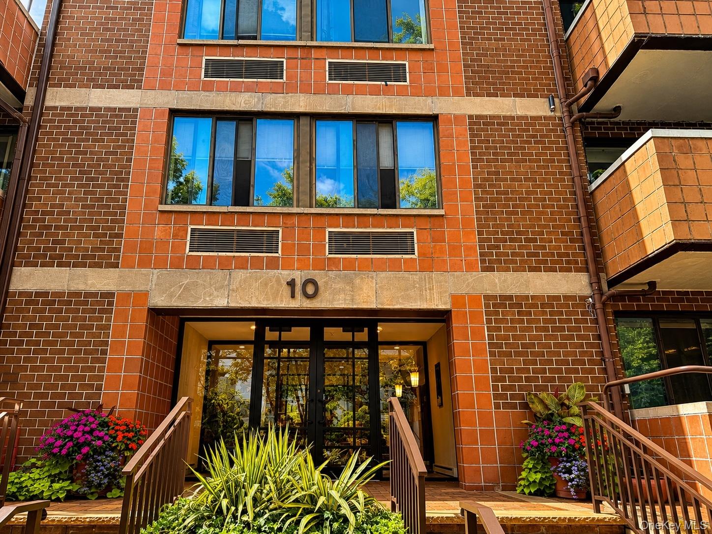 10 Canterbury Road, Unit 1B