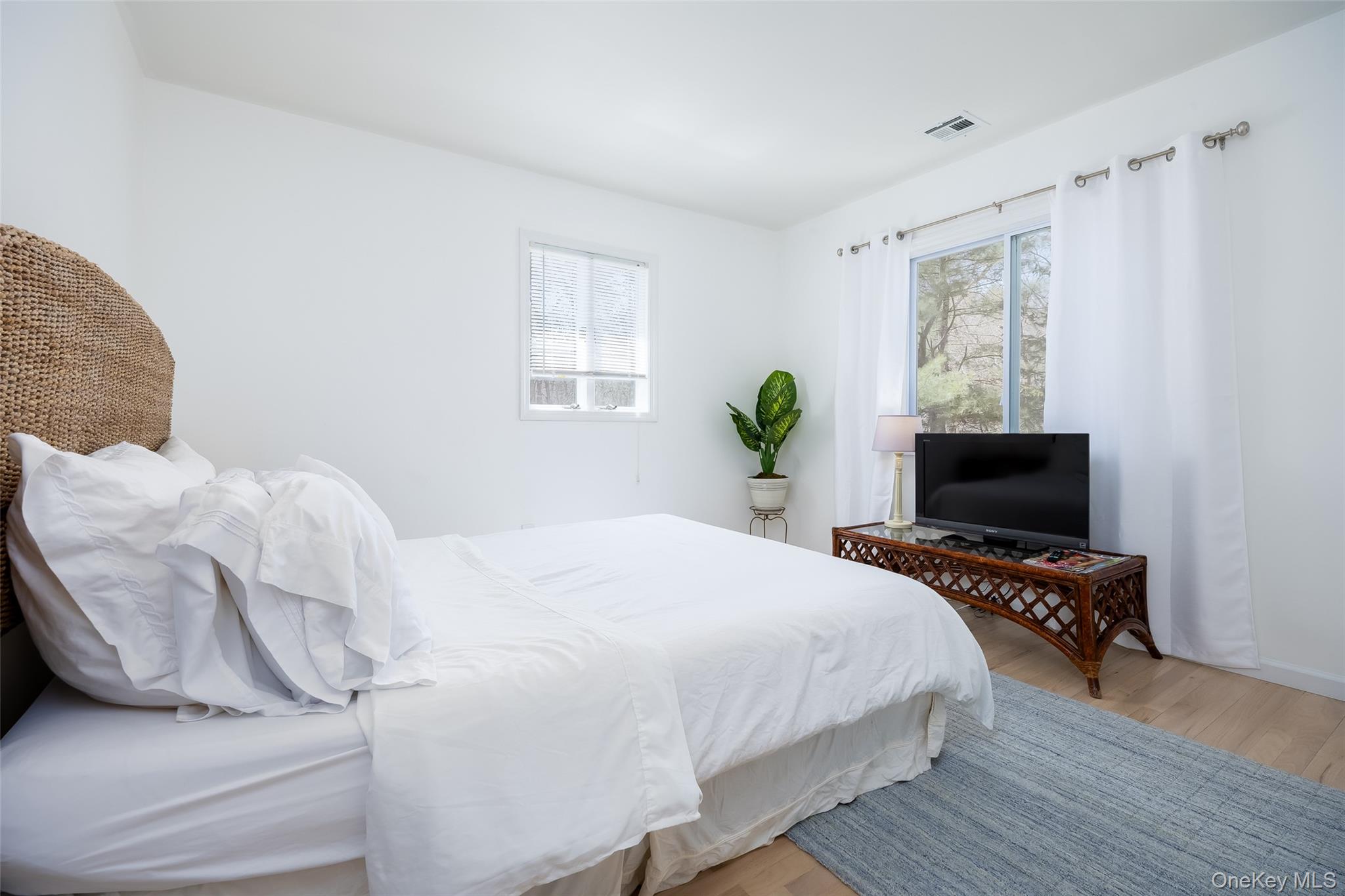 371 S River Road – For Rent photo 28