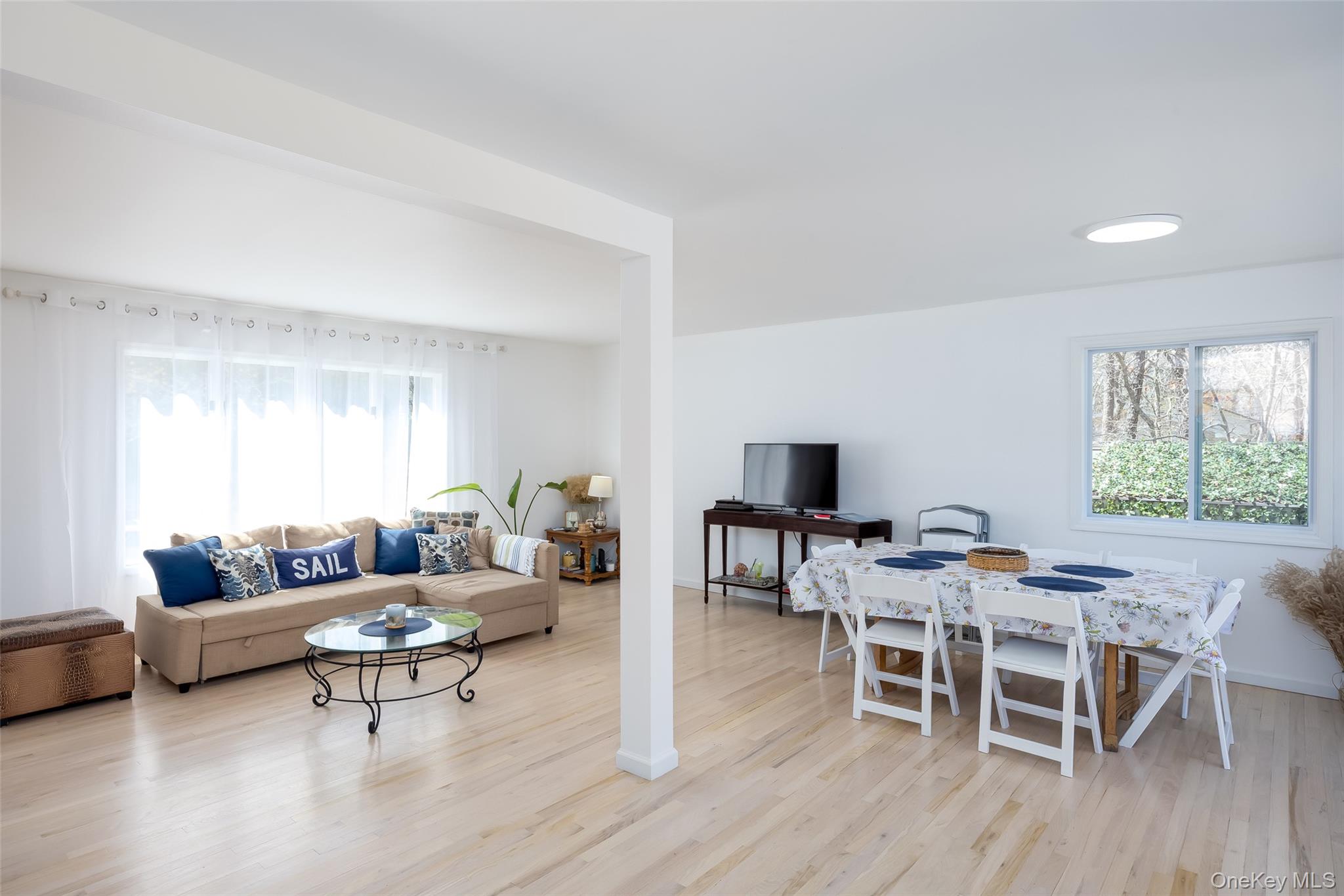371 S River Road – For Rent photo 11