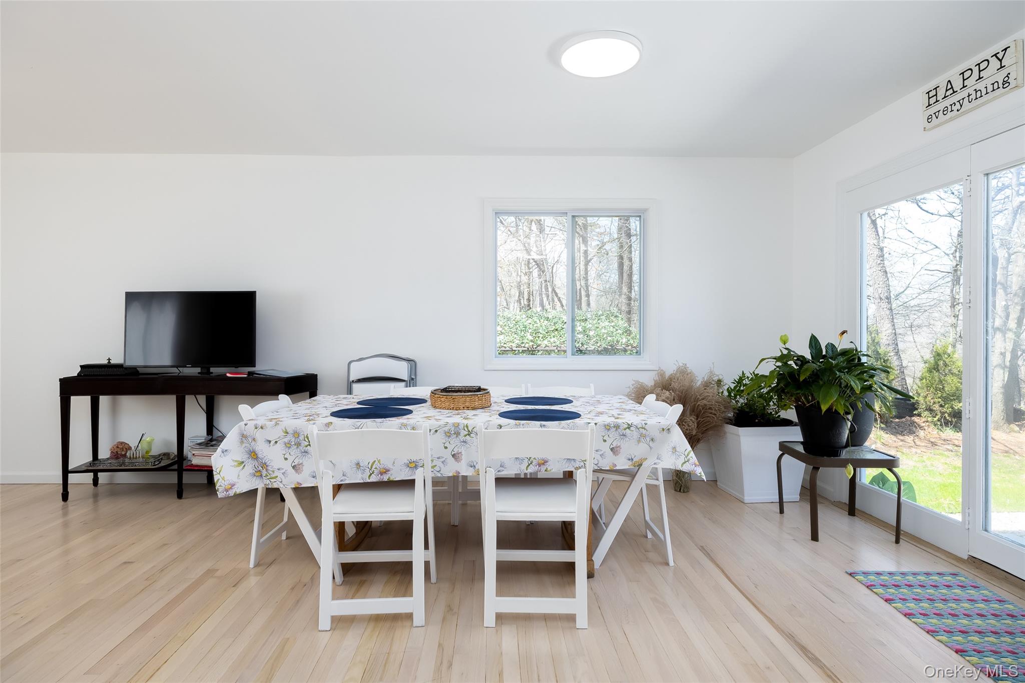371 S River Road – For Rent photo 13