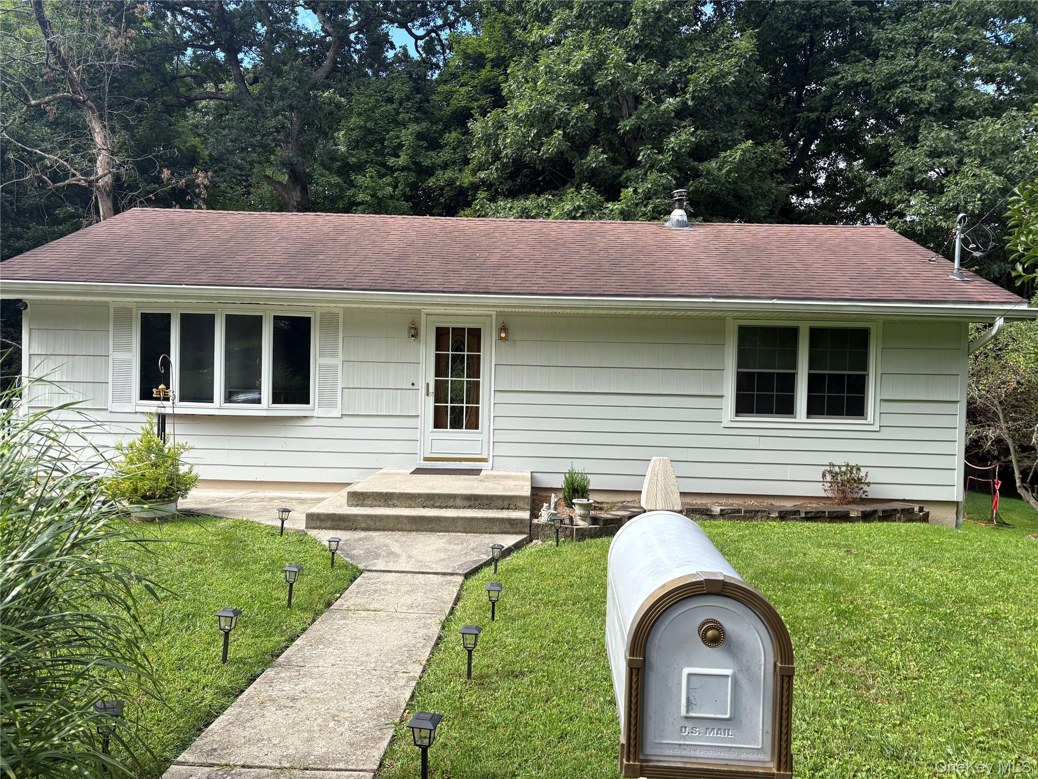 24 Faye Avenue – For Rent