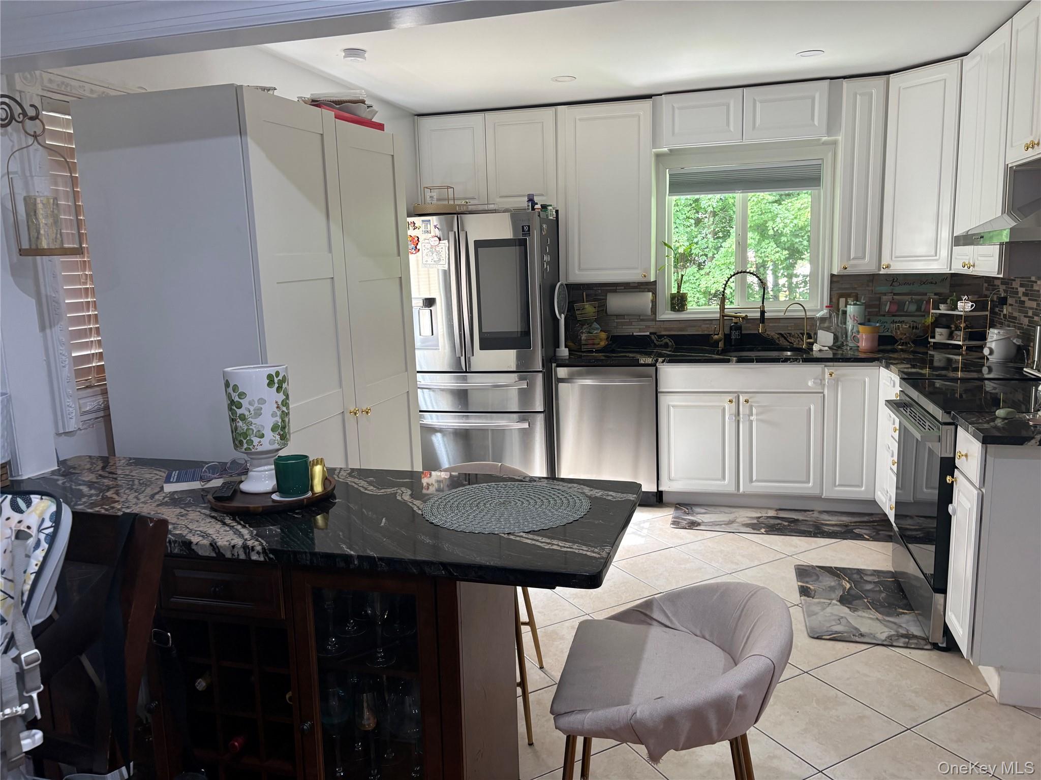 24 Faye Avenue – For Rent photo 6