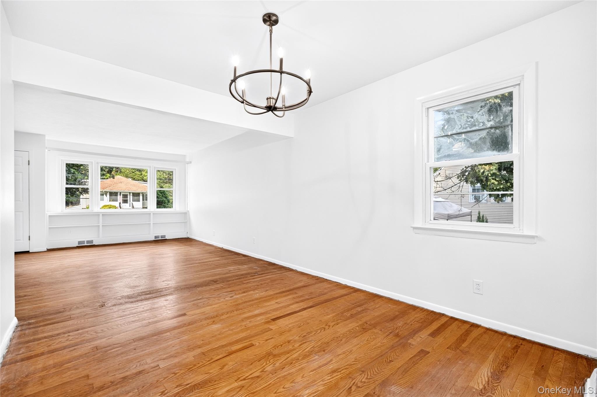 92 Kings Highway – For Sale photo 13