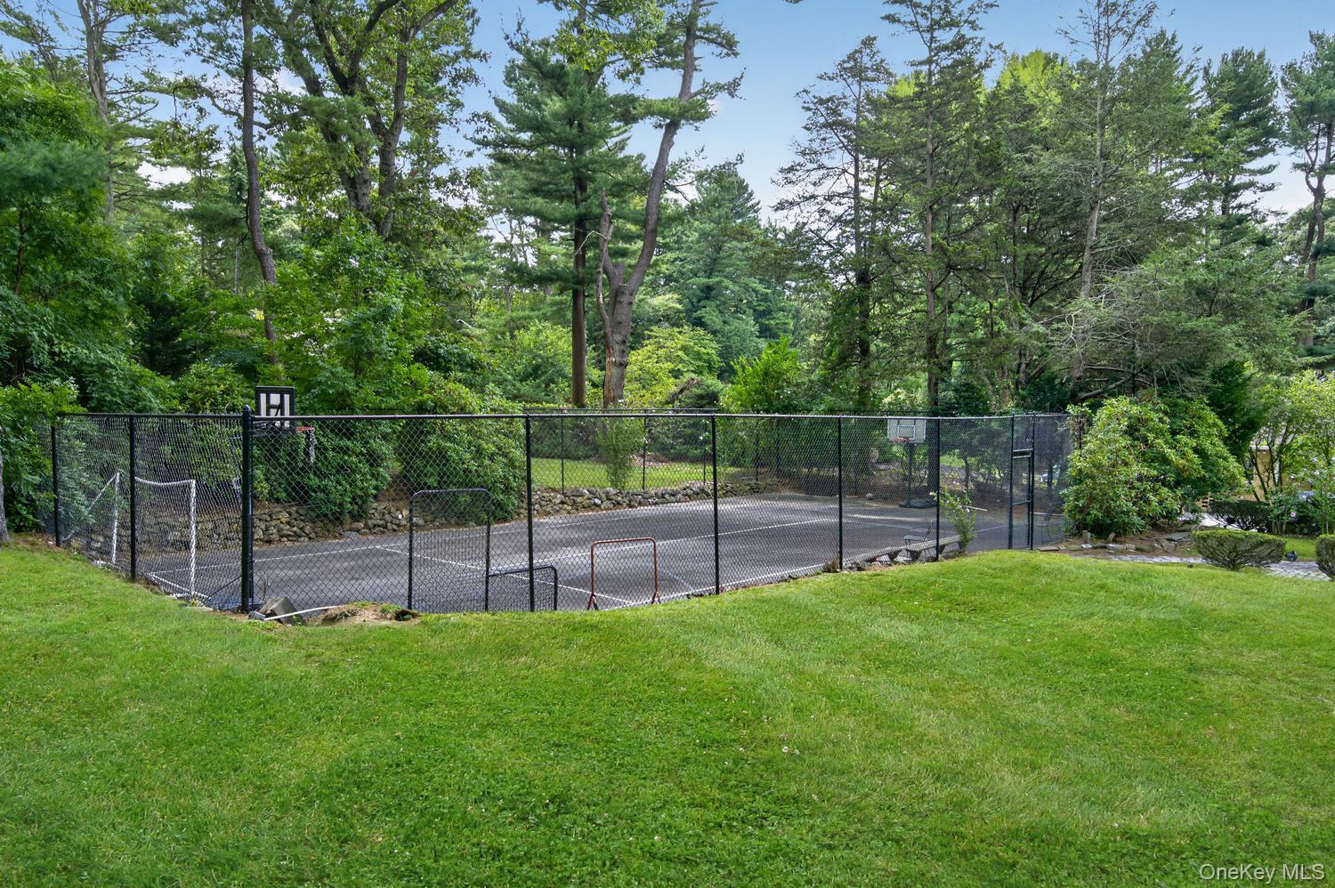 10 Dorchester Drive – For Sale photo 28