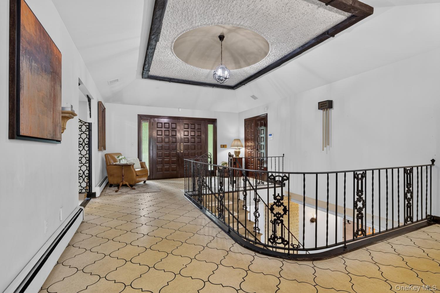 10 Dorchester Drive – For Sale photo 3