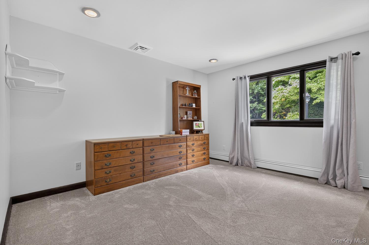 10 Dorchester Drive – For Sale photo 18