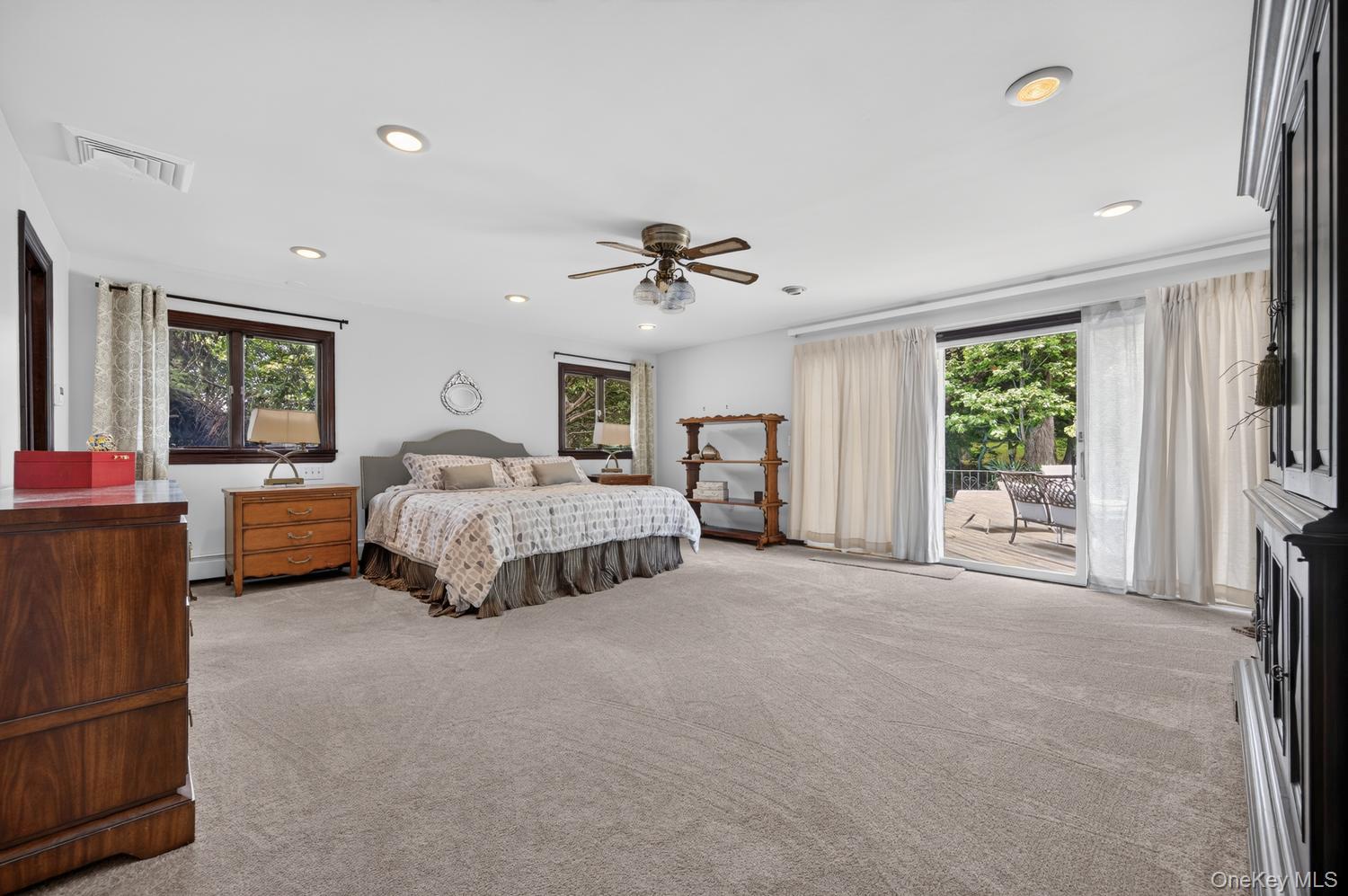 10 Dorchester Drive – For Sale photo 14
