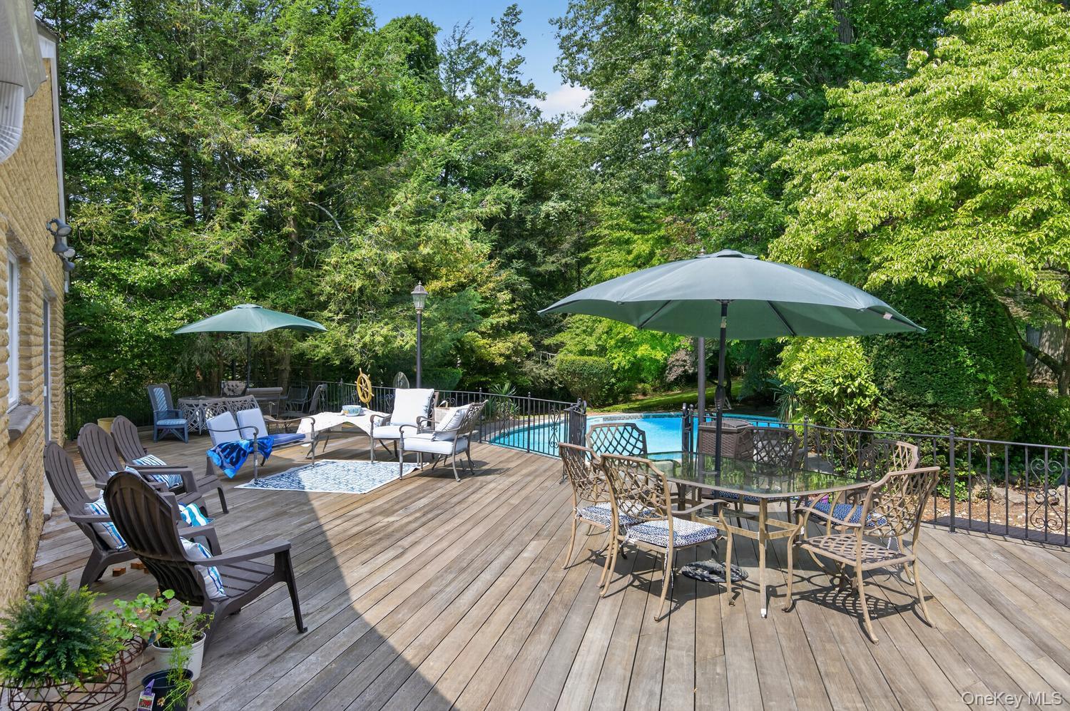10 Dorchester Drive – For Sale photo 32