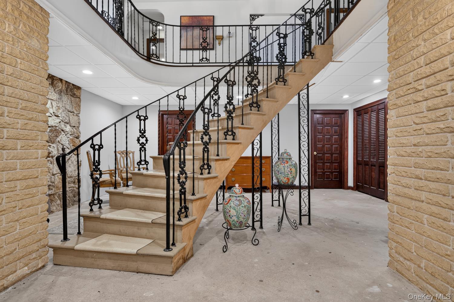 10 Dorchester Drive – For Sale photo 23