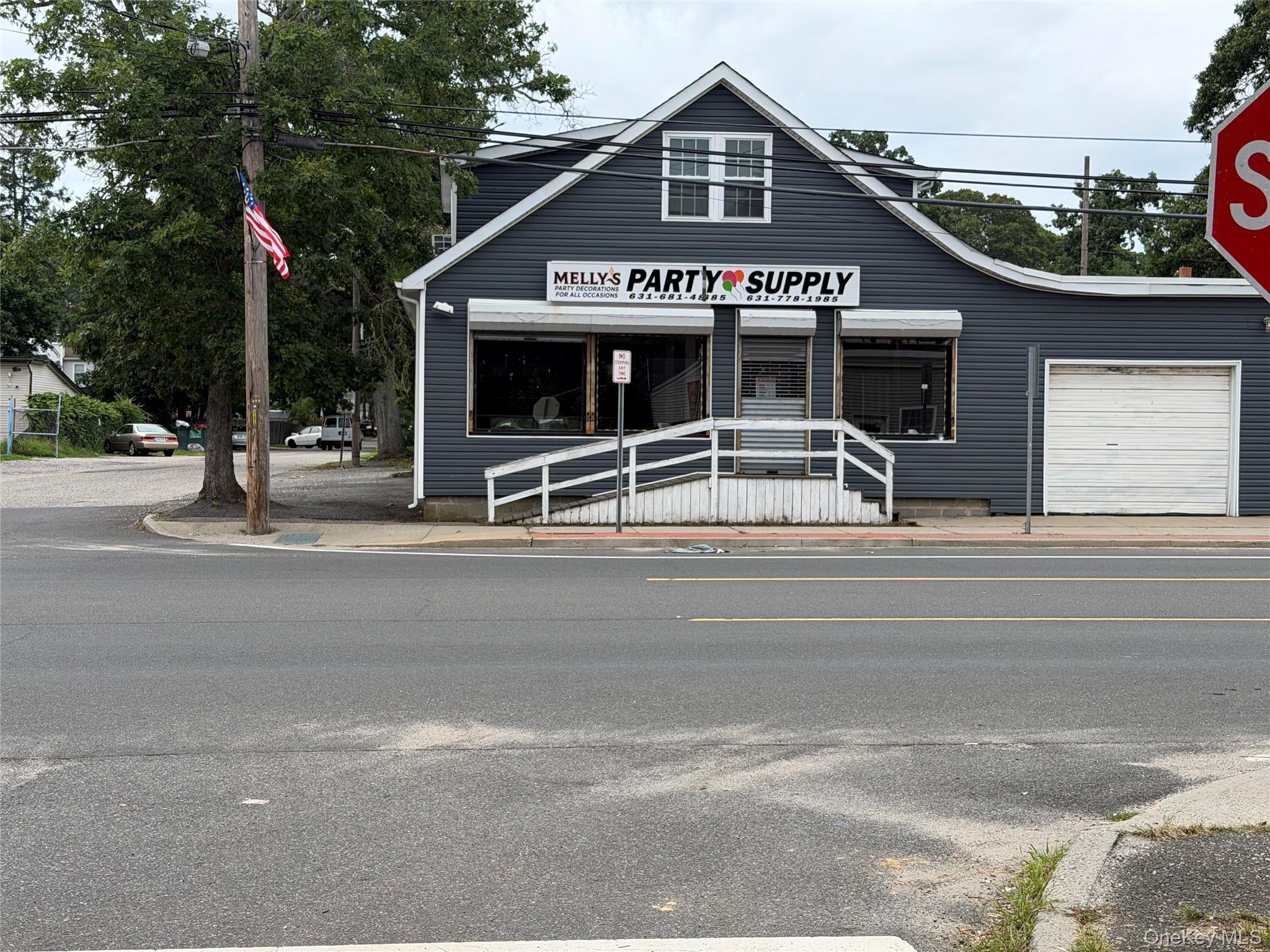 1555 Montauk Highway – For Rent