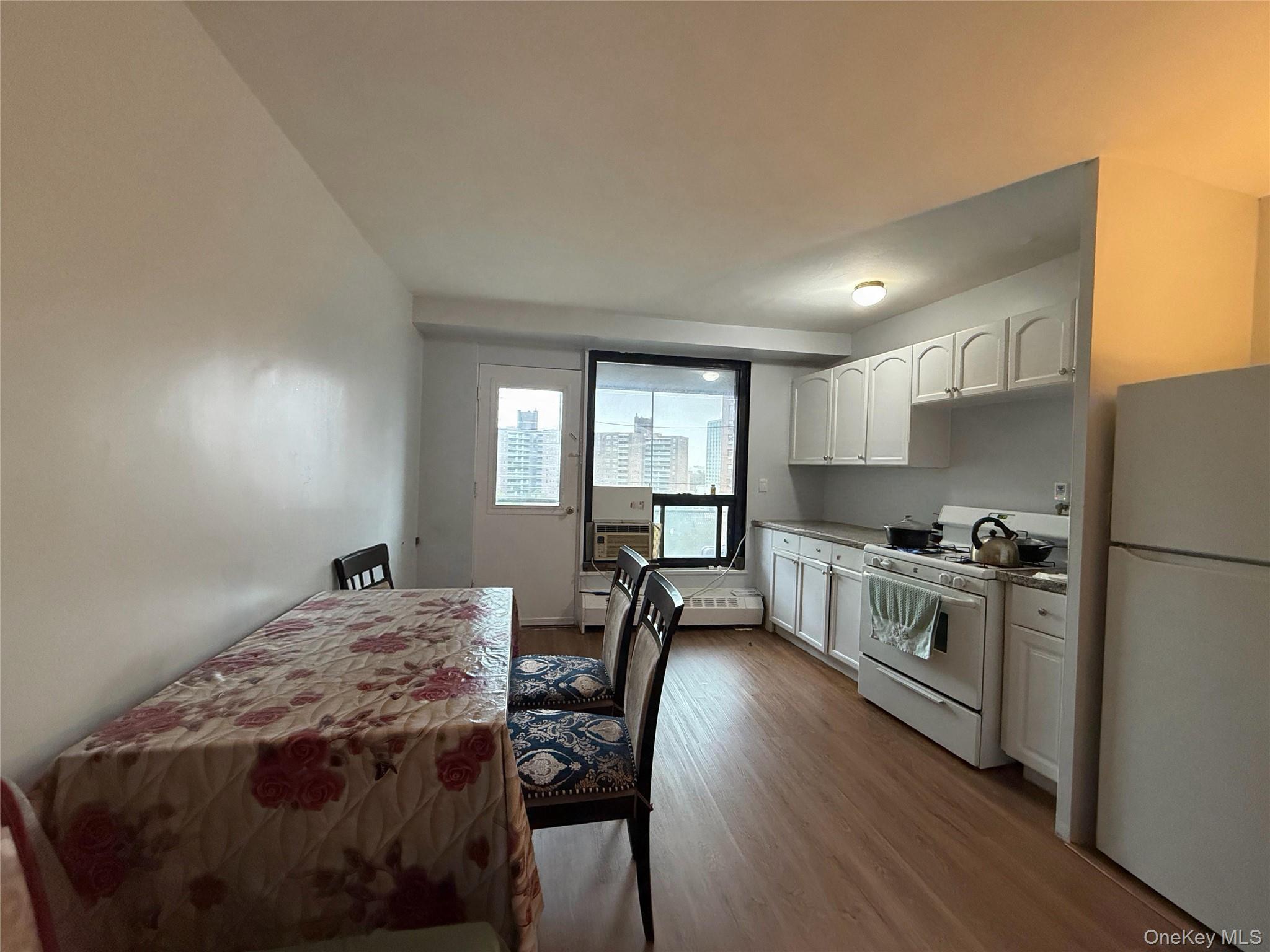 61-35 98 Street, Unit 10N photo 2