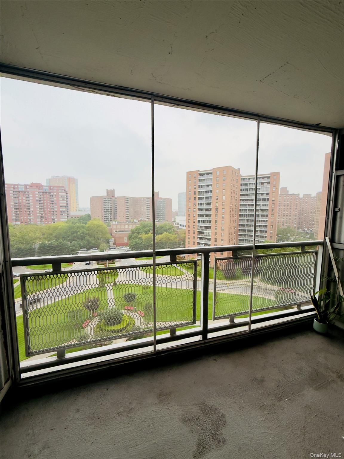 61-35 98 Street, Unit 10N photo 9