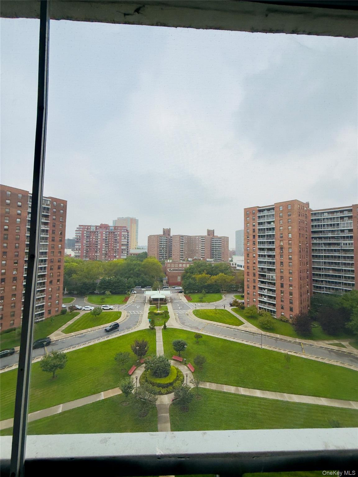 61-35 98 Street, Unit 10N photo 10