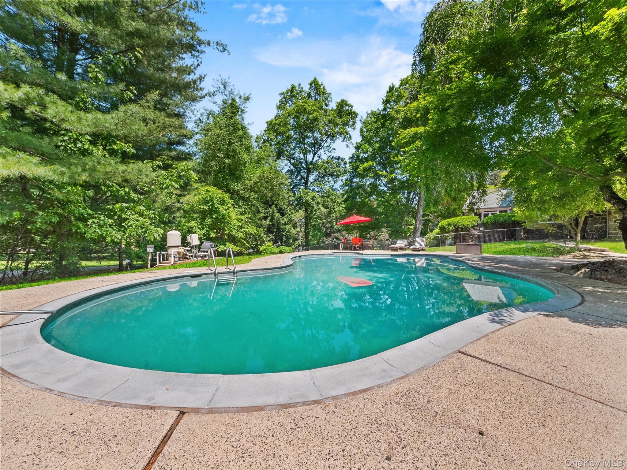 1 Finnegan Lane – For Sale photo 33