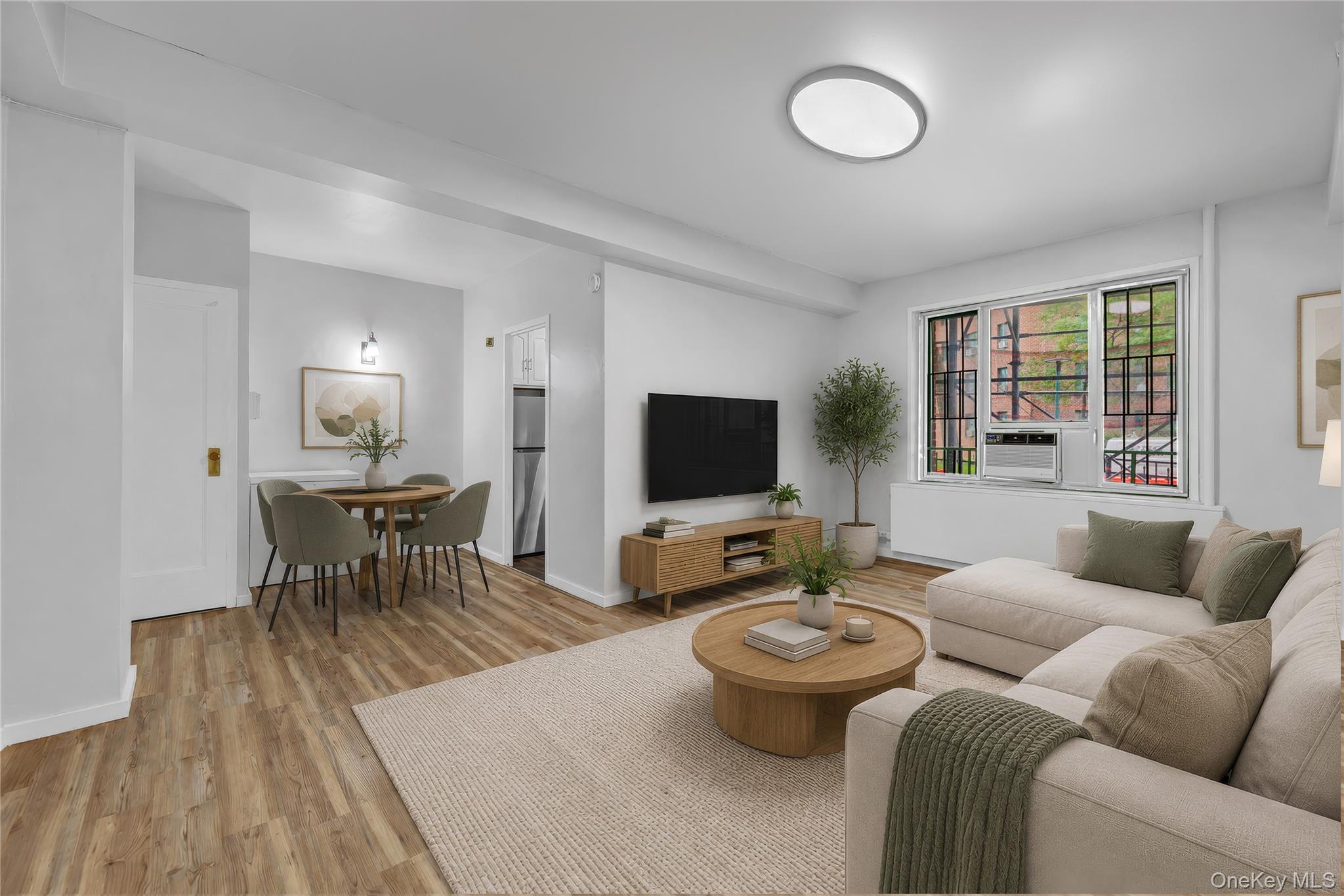 7 Metropolitan Oval, Unit ME photo 4