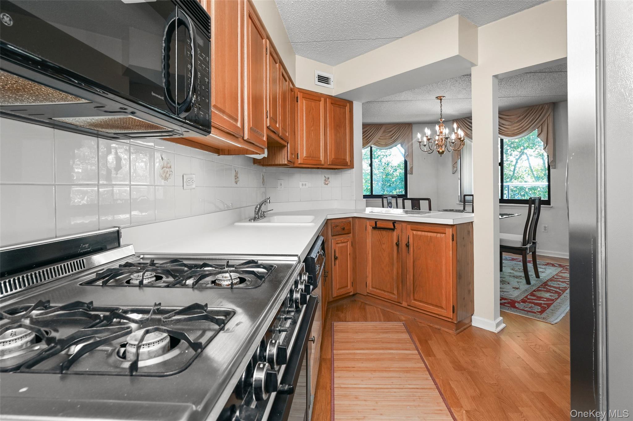 680 W Boston Post Road, Unit 3A photo 15