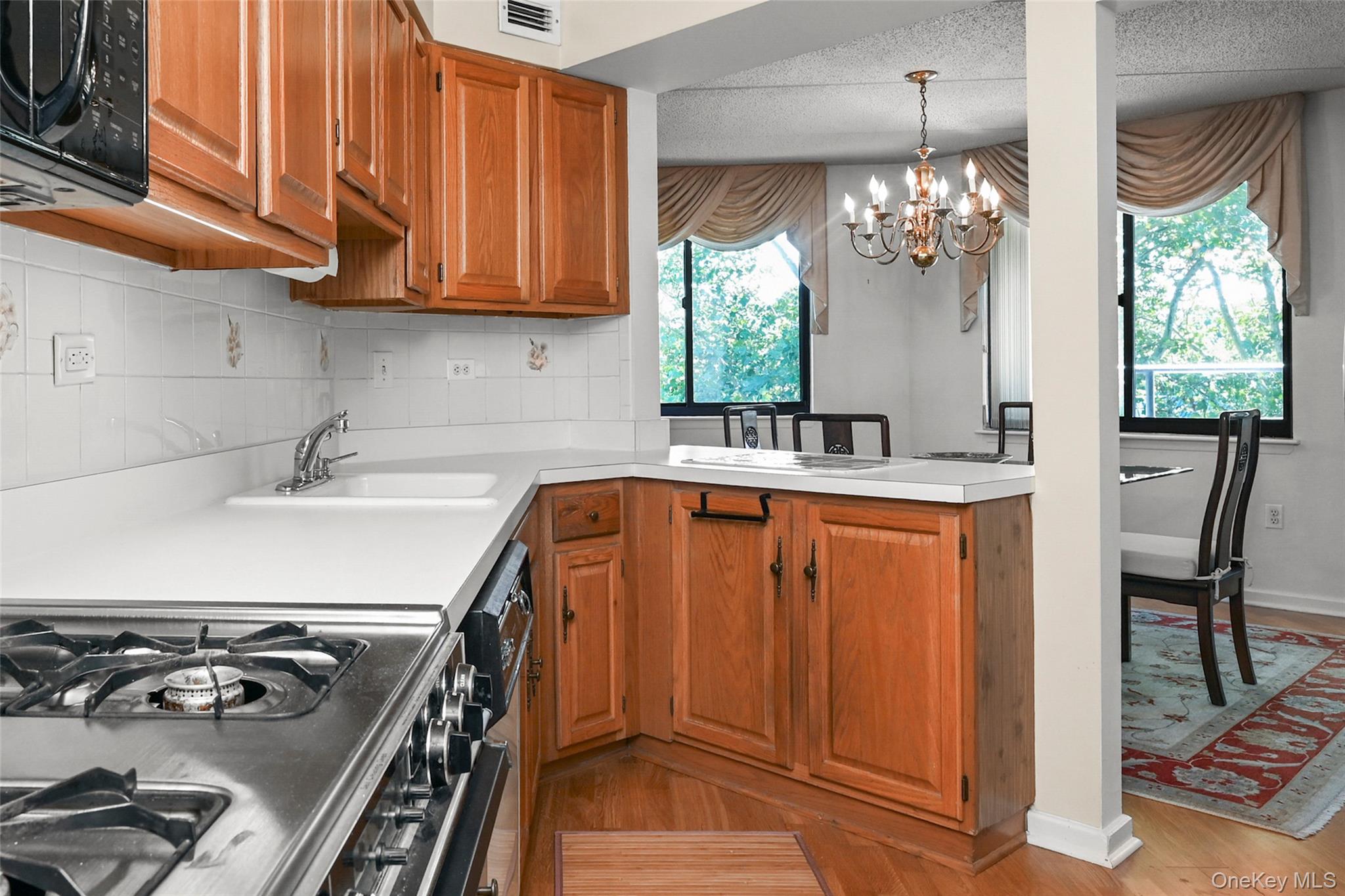 680 W Boston Post Road, Unit 3A photo 16