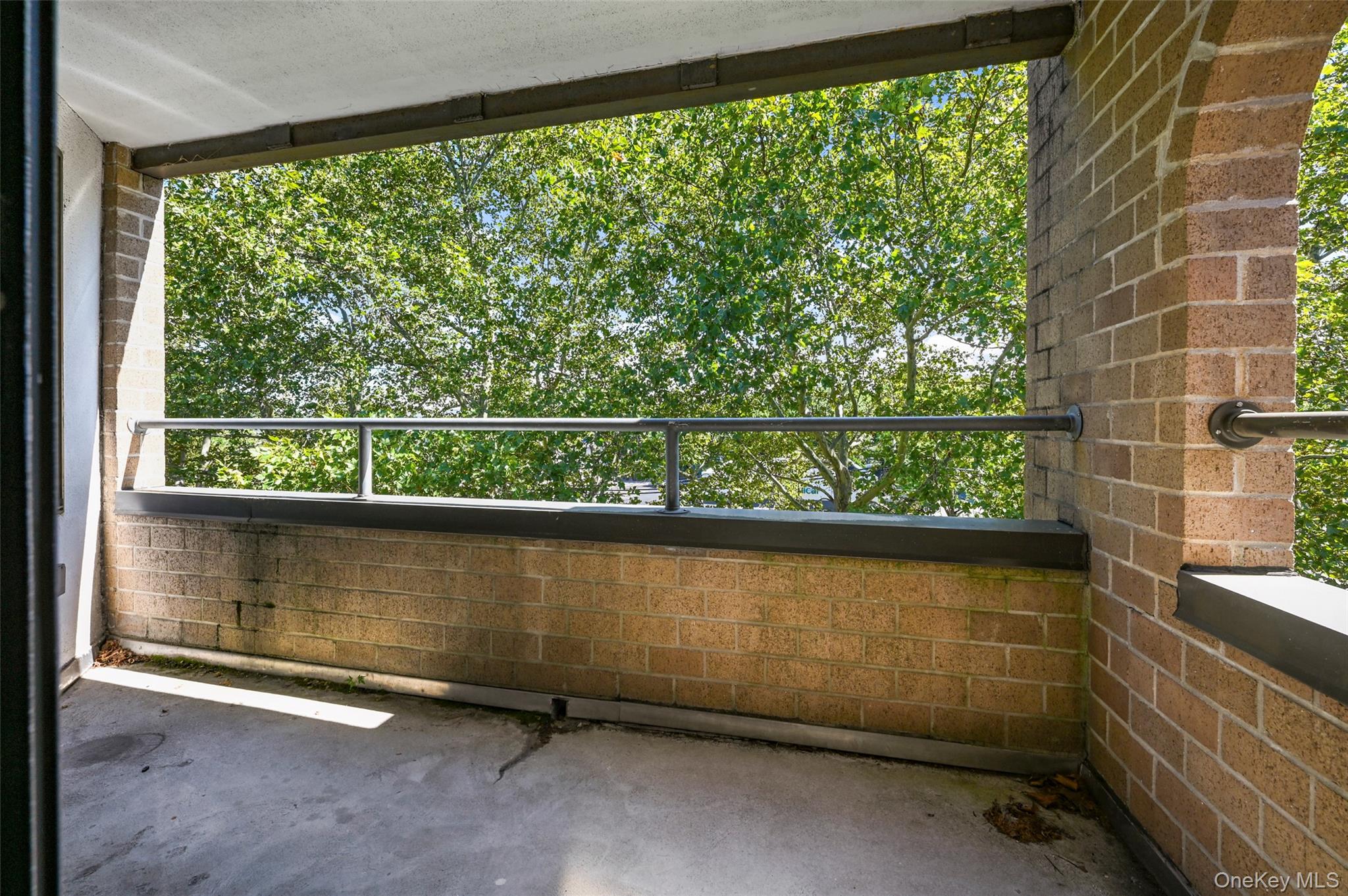 680 W Boston Post Road, Unit 3A photo 21