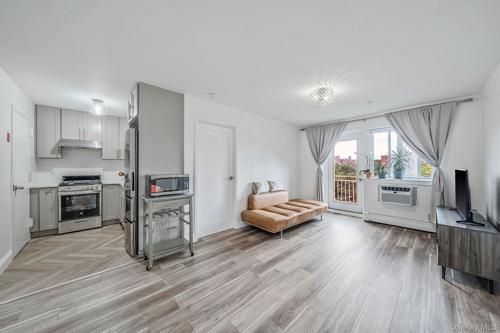 14024 31st Drive, Unit 4C photo 2