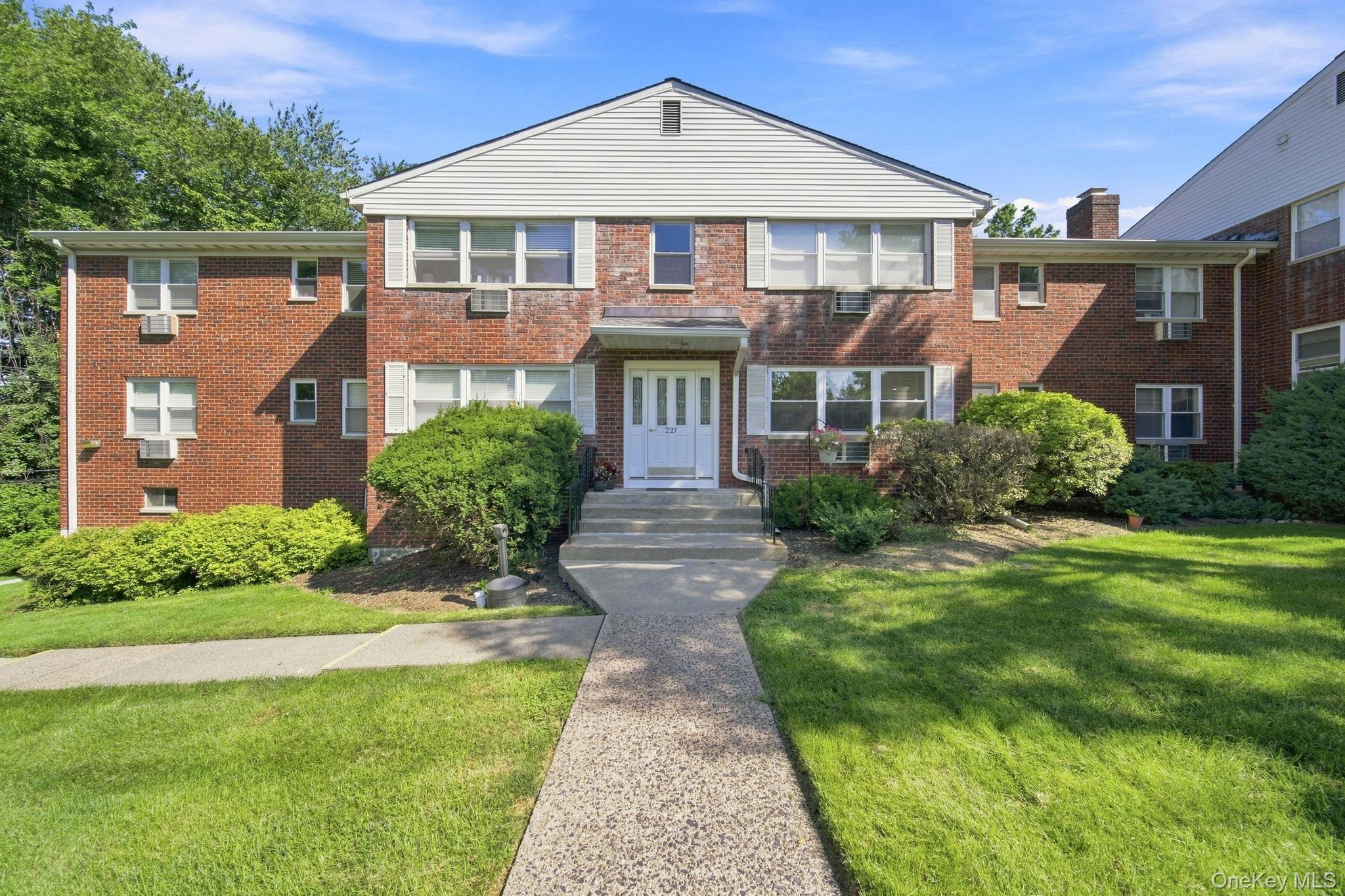 227 N Middletown Road, Unit D photo 16