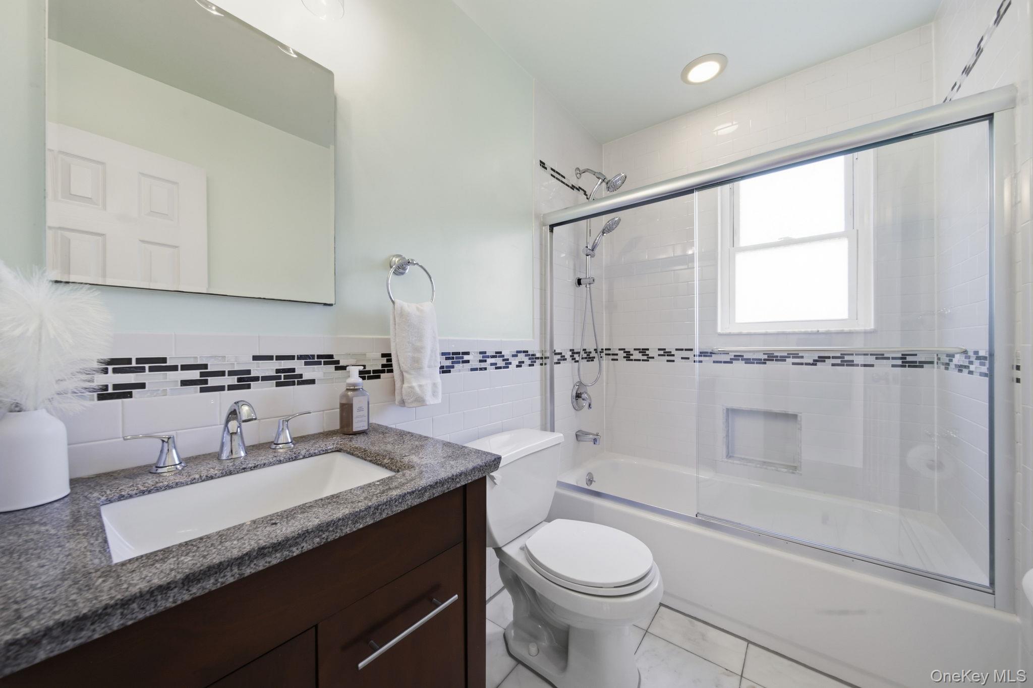 227 N Middletown Road, Unit D photo 9