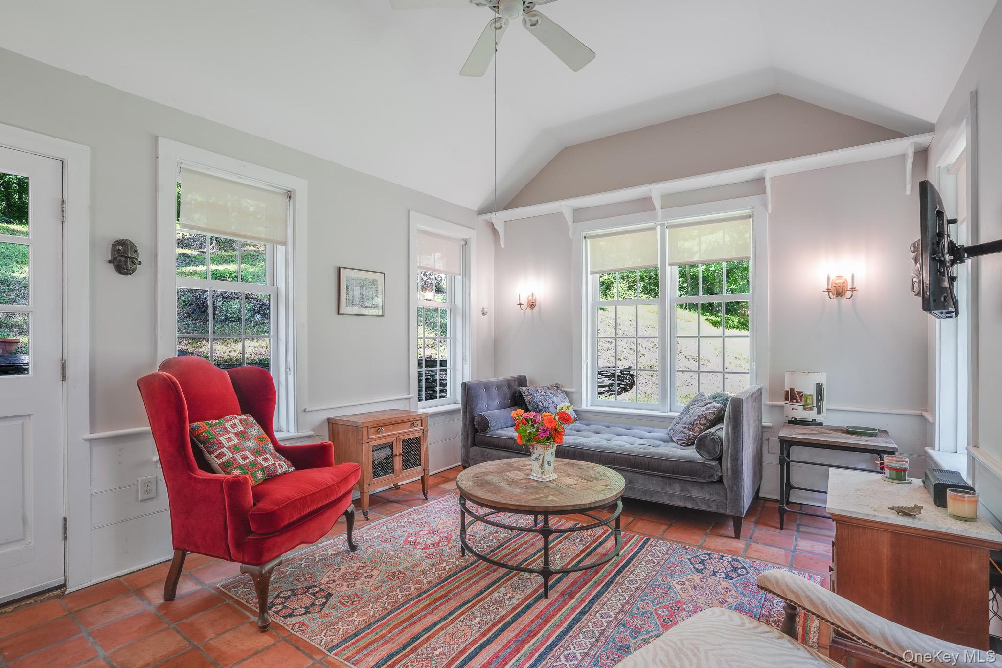568 Hickory Bush Road – For Sale photo 6