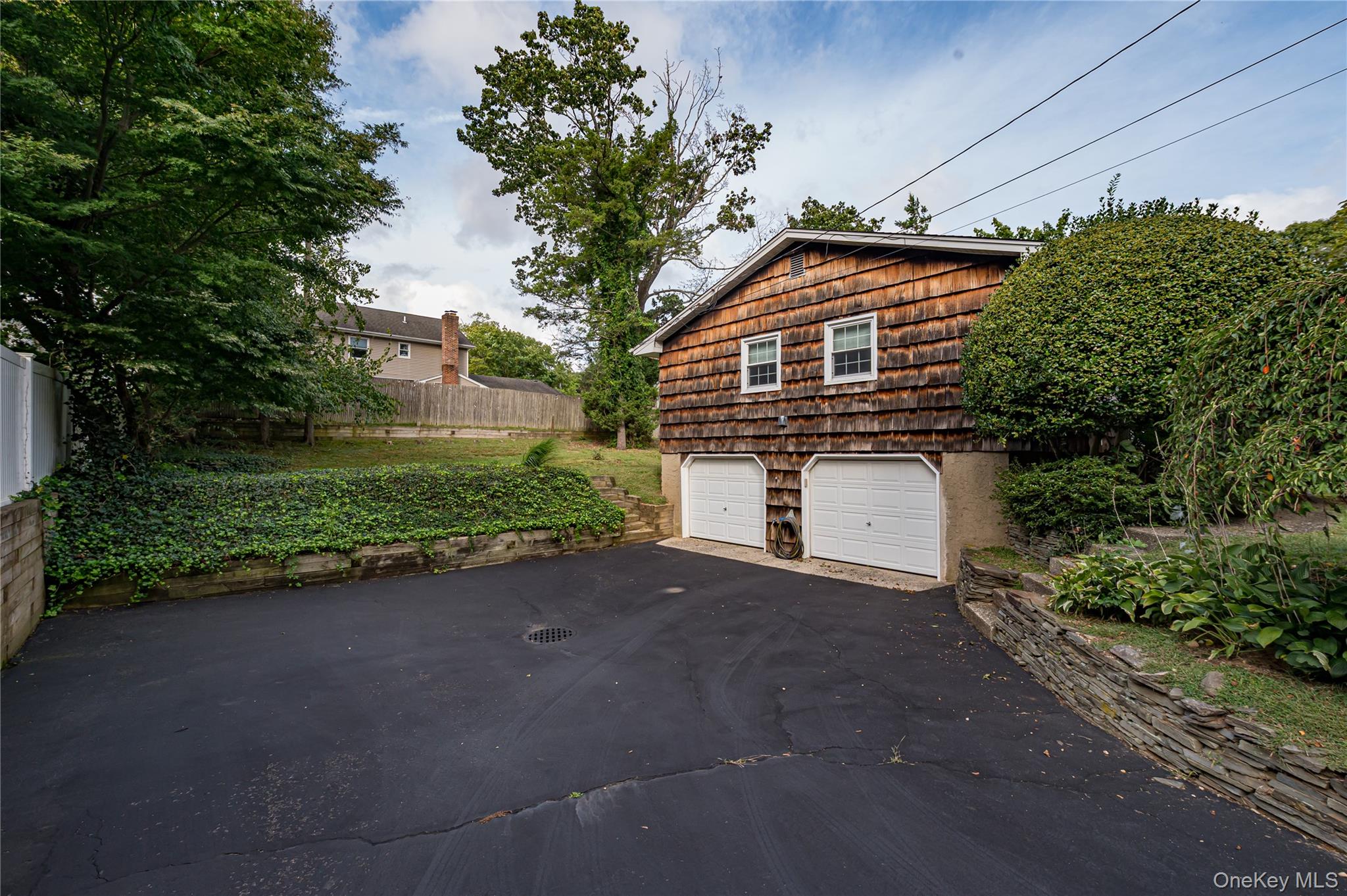 4 Huber Place – For Sale photo 4