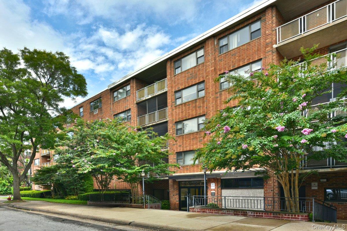 100 Clinton Avenue, Unit 4N