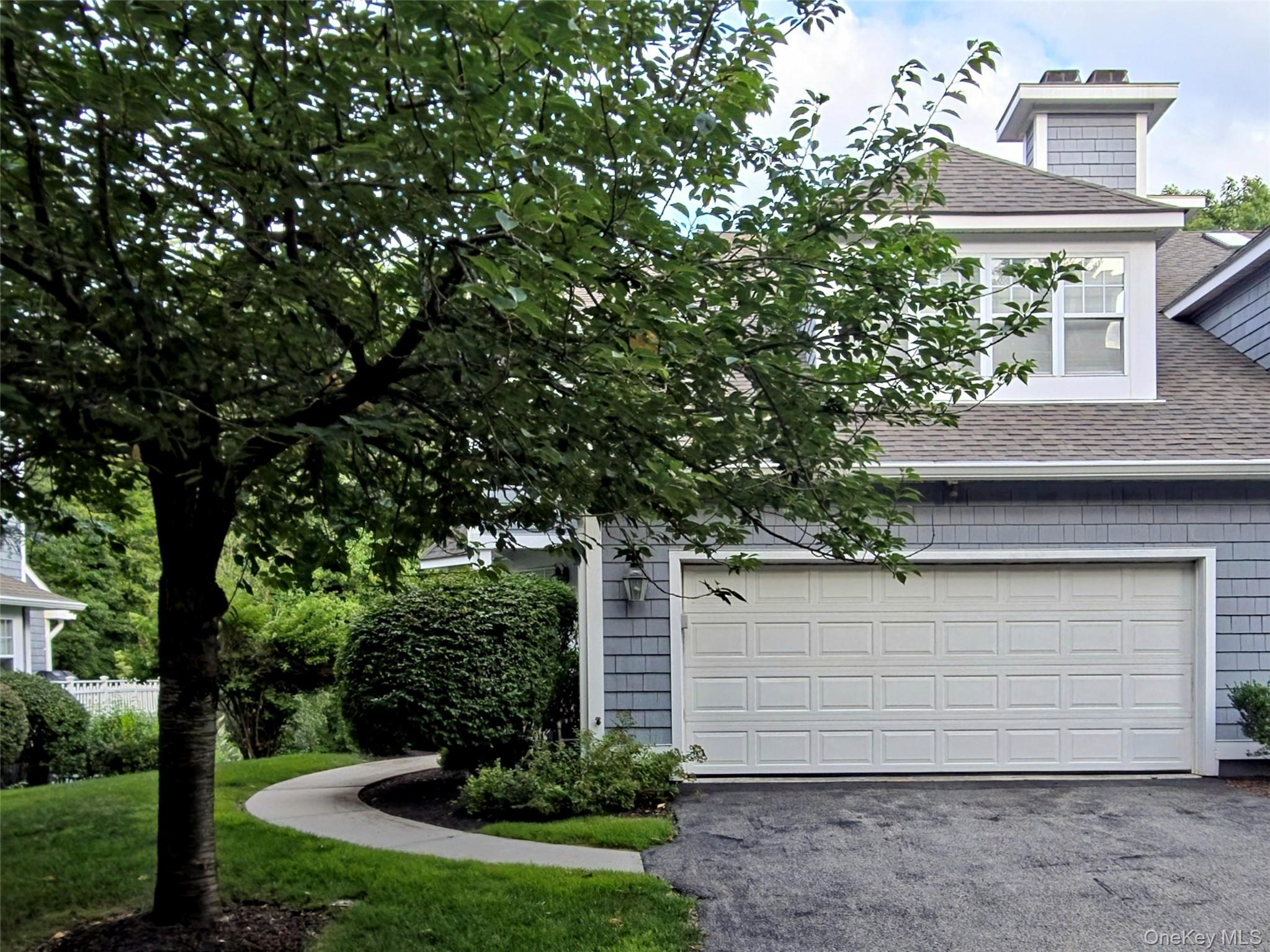 33 Mystic Drive – For Sale photo 8