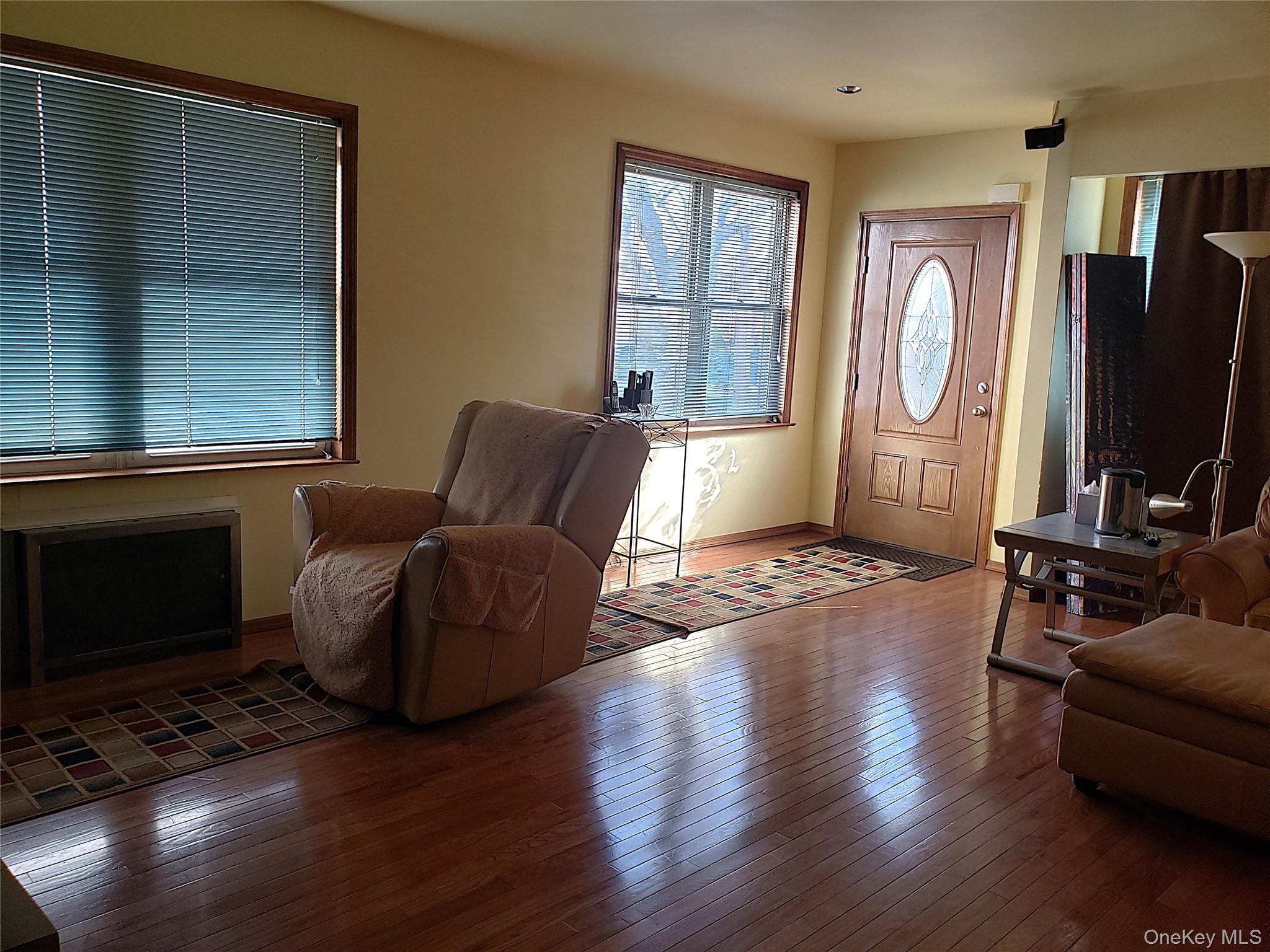 87-37 Union Turnpike – For Sale photo 2