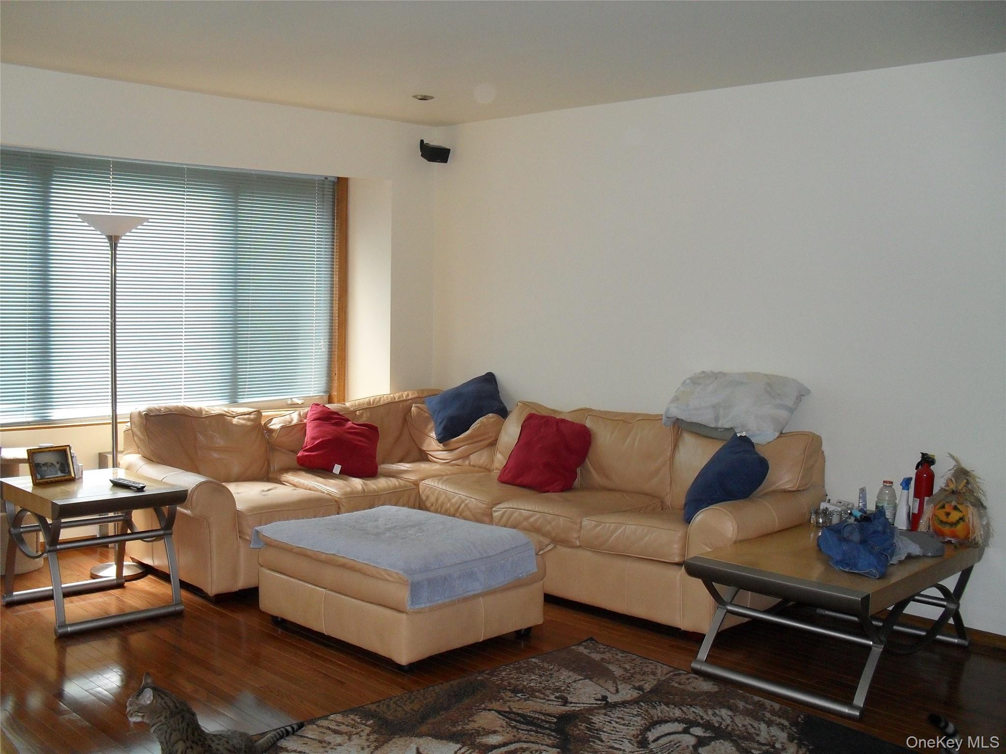 87-37 Union Turnpike – For Sale photo 5