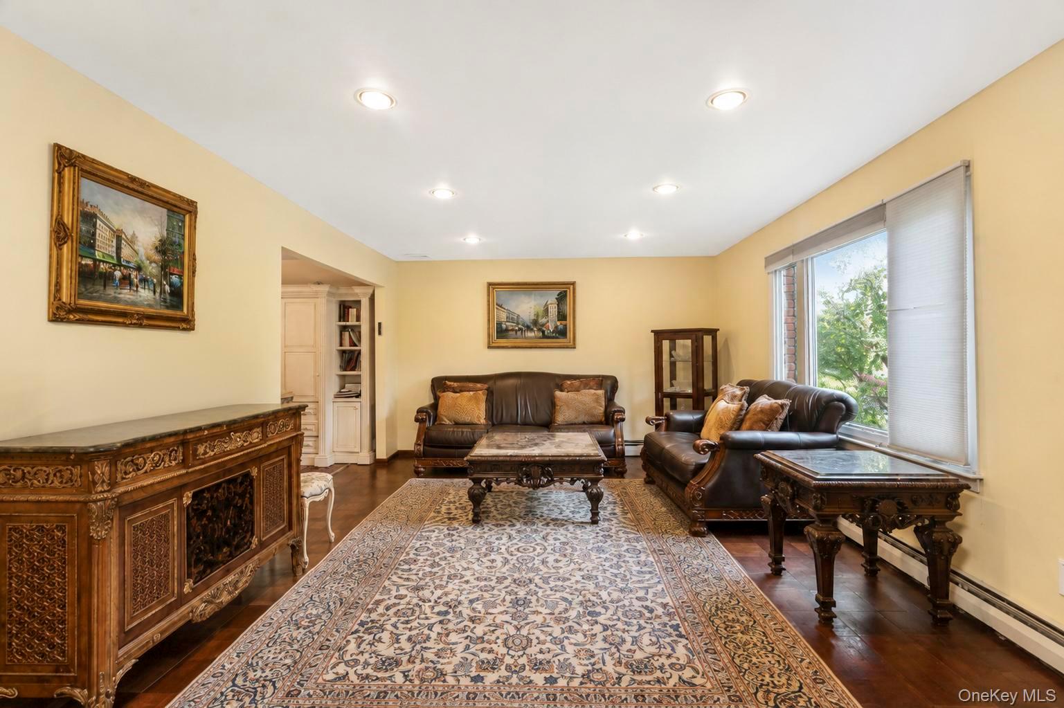 5 Cathy Lane – For Sale photo 3