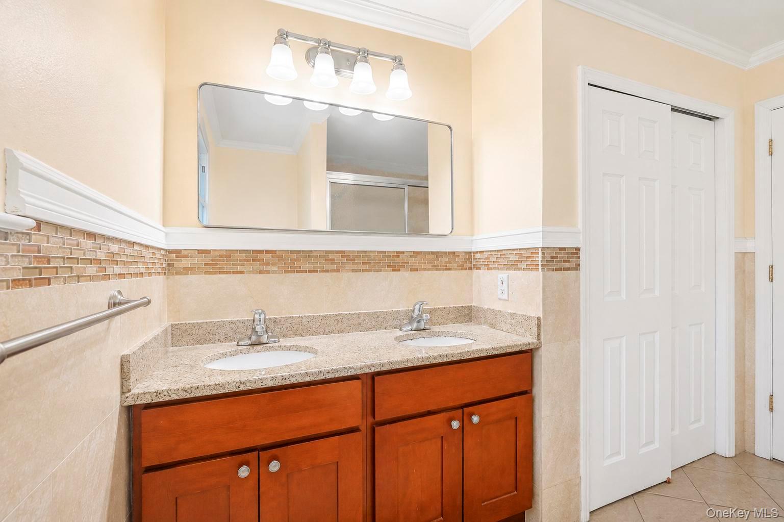 5 Cathy Lane – For Sale photo 24
